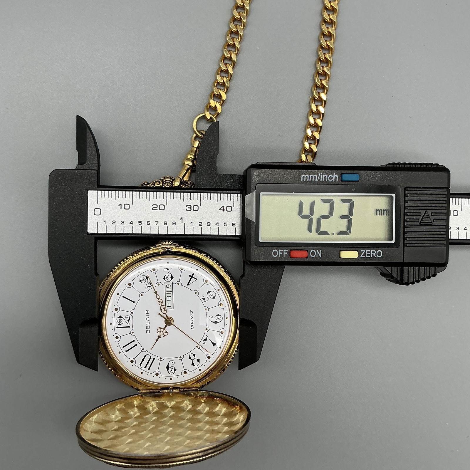 Belair Pocket Watch Men 42mm Gold Tone Full Hunter Day Date Chain Analog
