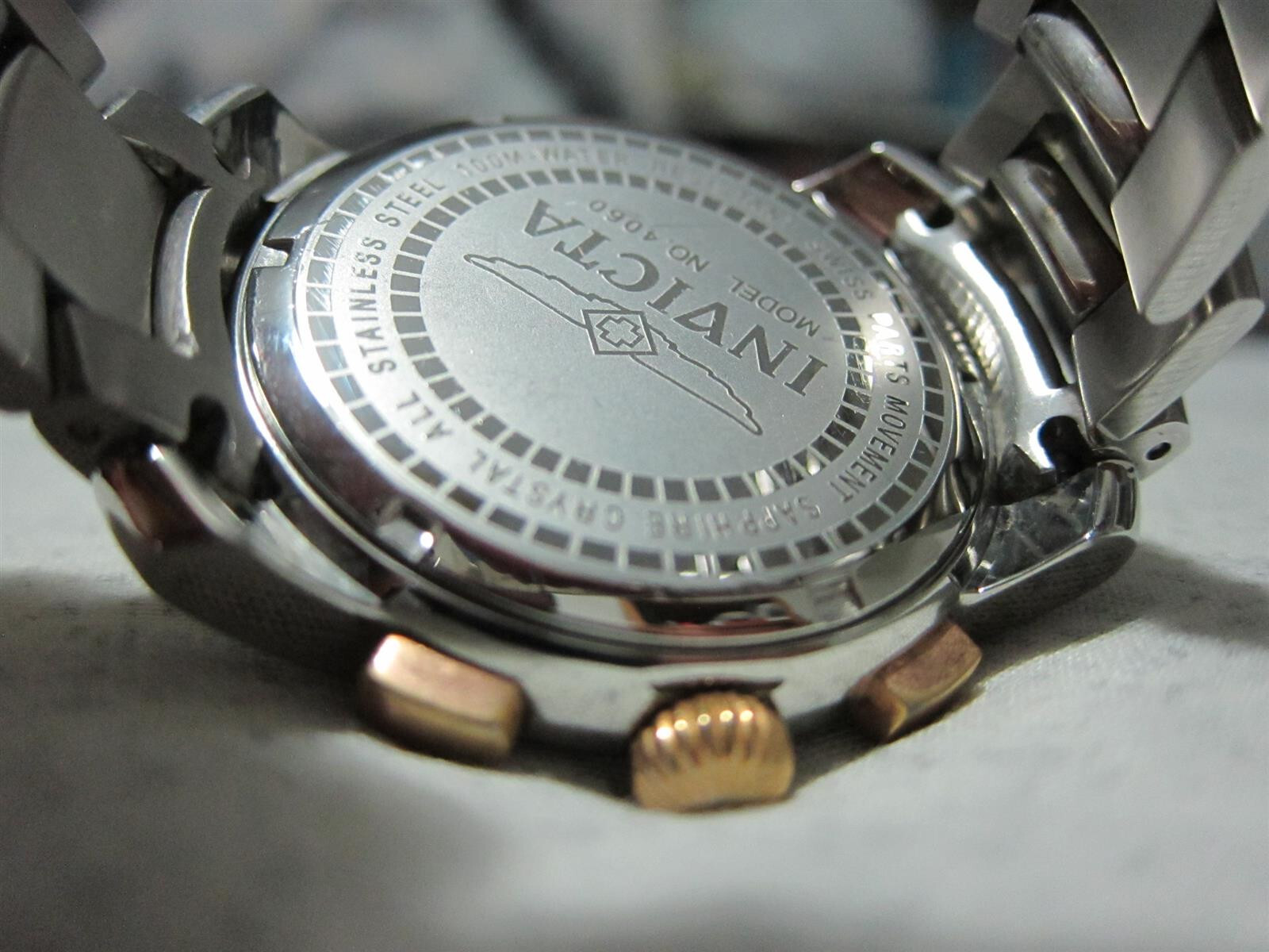 Invicta Men’s Watch Model 4060 Gold/Brown Silver Carbon Fiber Swiss MOVT Quartz