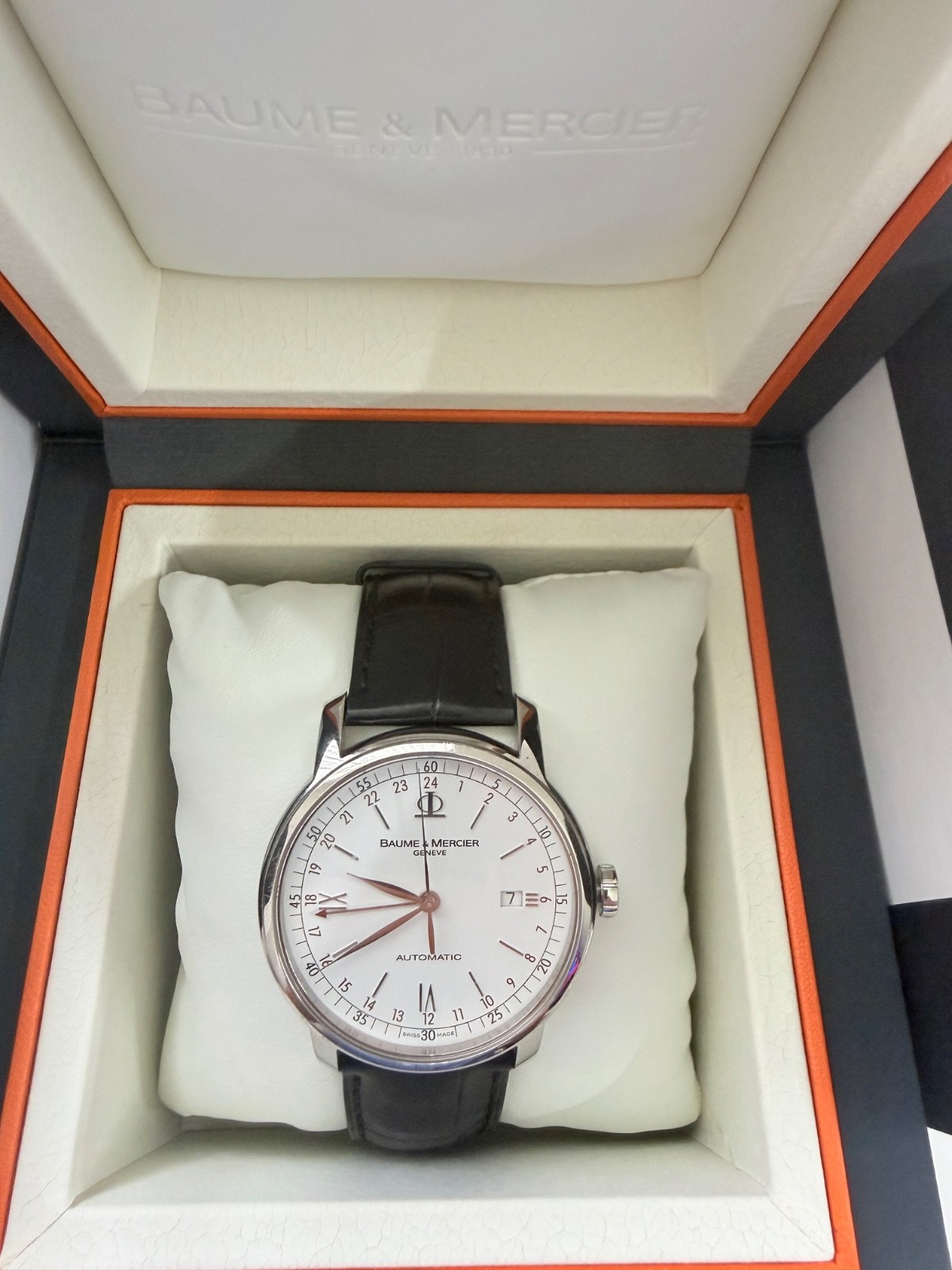 Baume & Mercier Classima XL GMT Automatic 42mm M0A08462 Watch – FULL SET Box