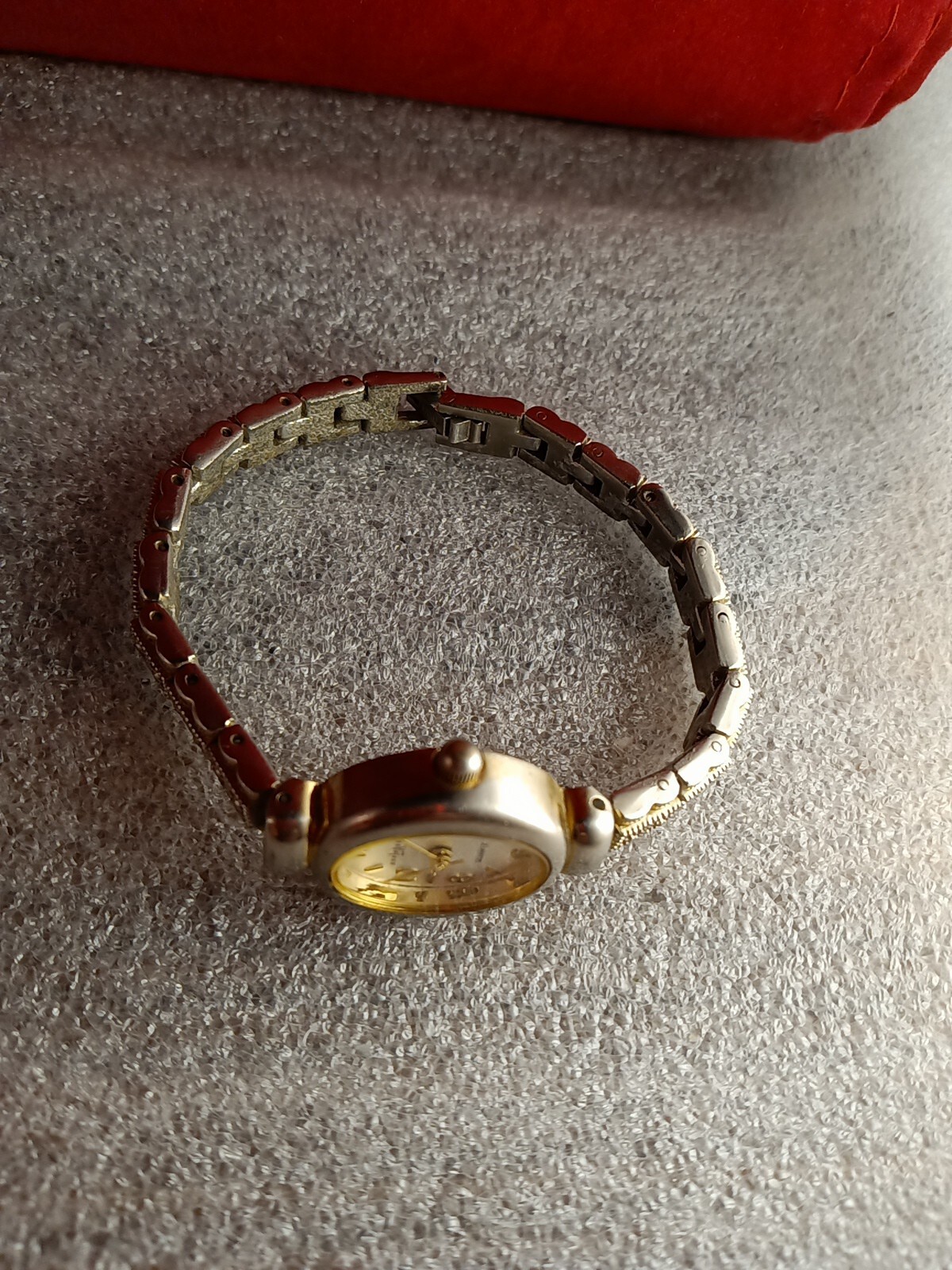 LA Express Women’s Watch – NEEDS BATTERY