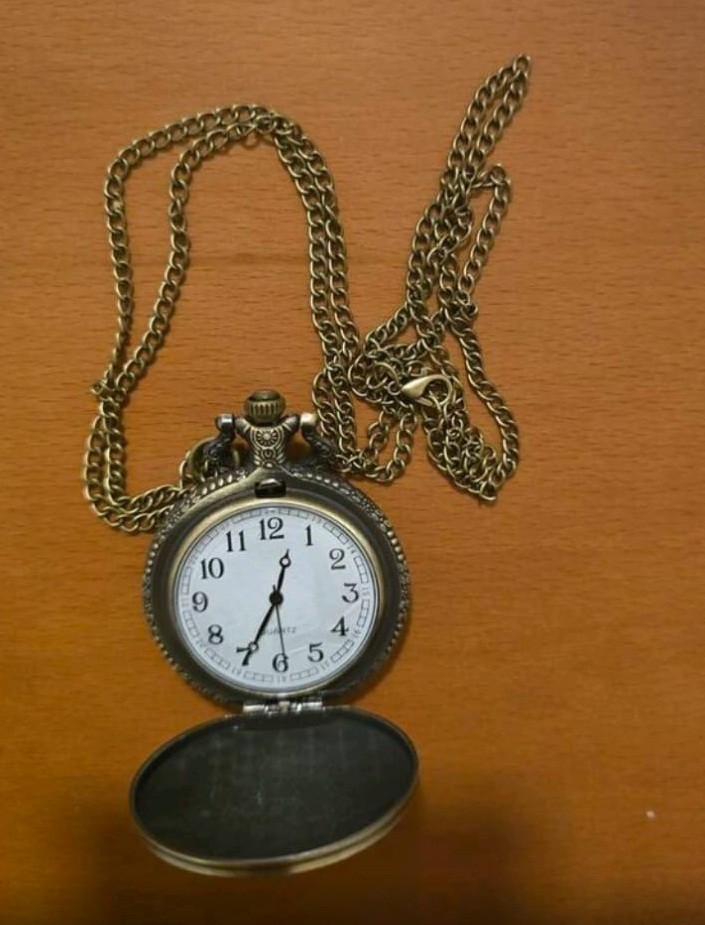 Used Bronze Floral Pocket Watch Necklace Retro Quartz Pendant 48cm Chain