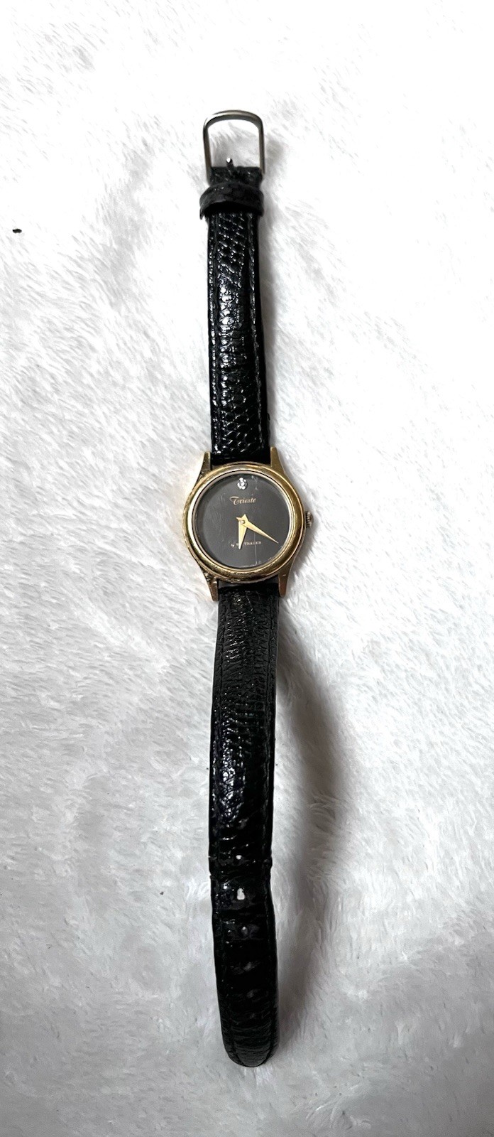 Vintage Geneva Women’s Quartz Analog Watch Gold Case, Black Dial & Leather Strap