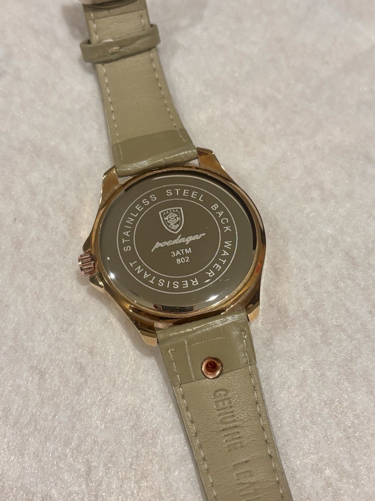 Poedagar Genius Quartz Analog Date Beige Dial Leather Strap Gold Case