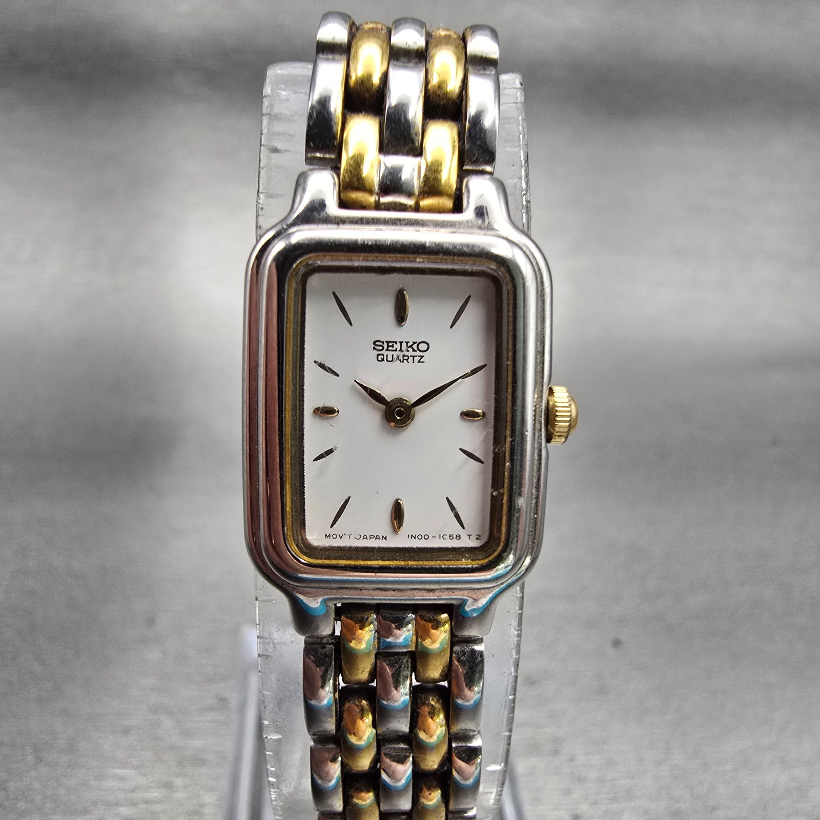 Seiko Watch Women 15mm White Dial Silver Tone Rectangle 1N00-0D09 New Battery