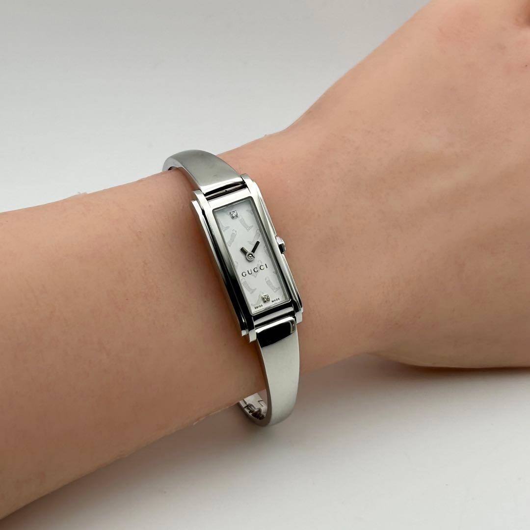 GUCCI 109 Bangle Watch Silver Dial 2 Diamond Quartz Ladies Swiss Box 17cm