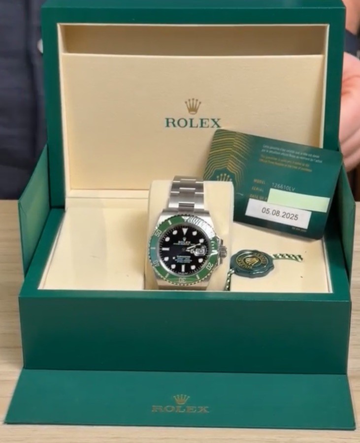 2025 Rolex Submariner Date 41mm Starbucks Steel Bracelet Auto 300m Box & papers