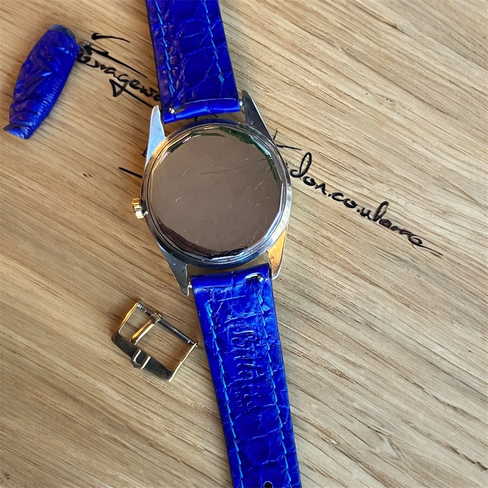 Universal Geneve, Polerouter Date, gold plated, 35mm case, Guilloche gold dial