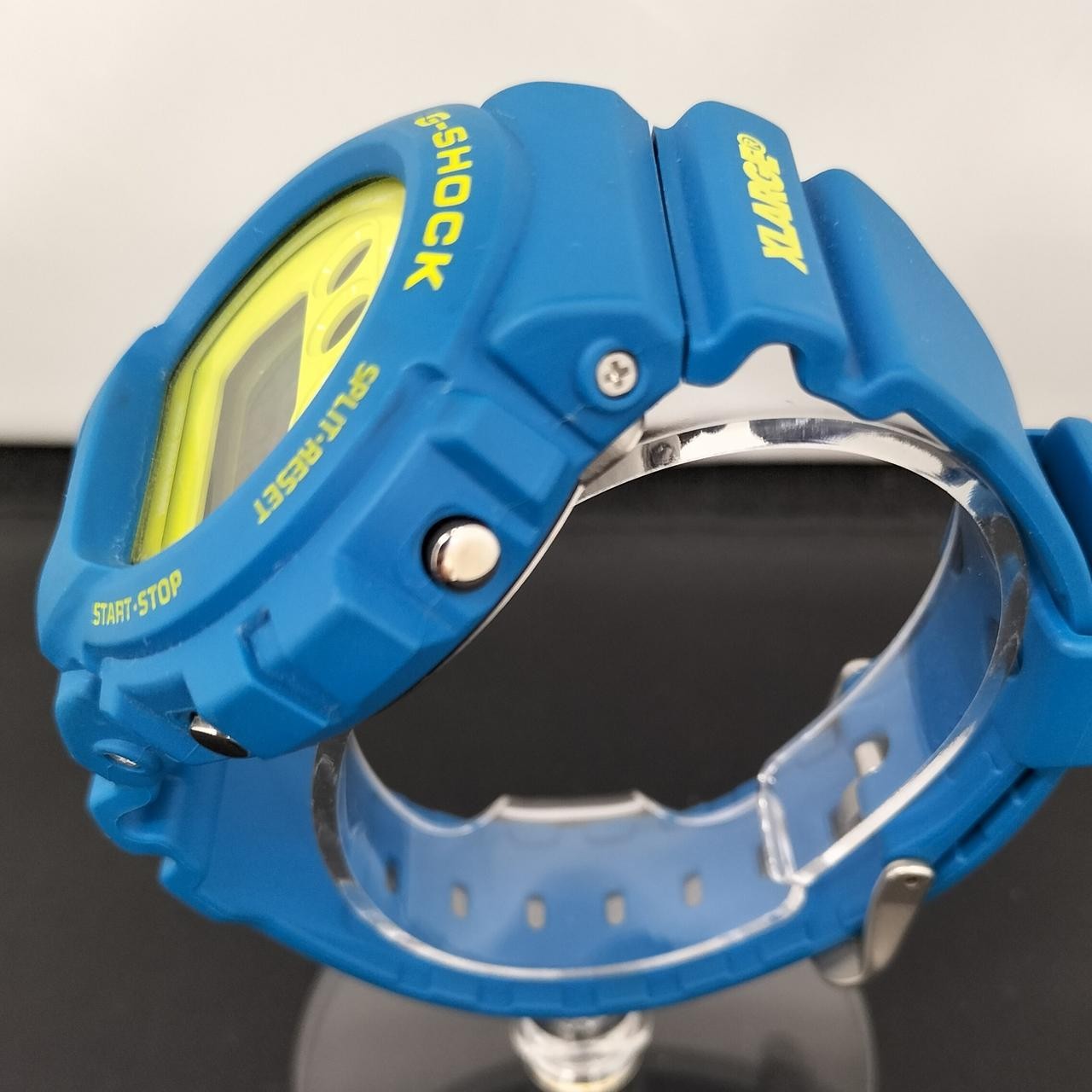 XLARGE G SHOCK Model Number DW 6900FS CASIO