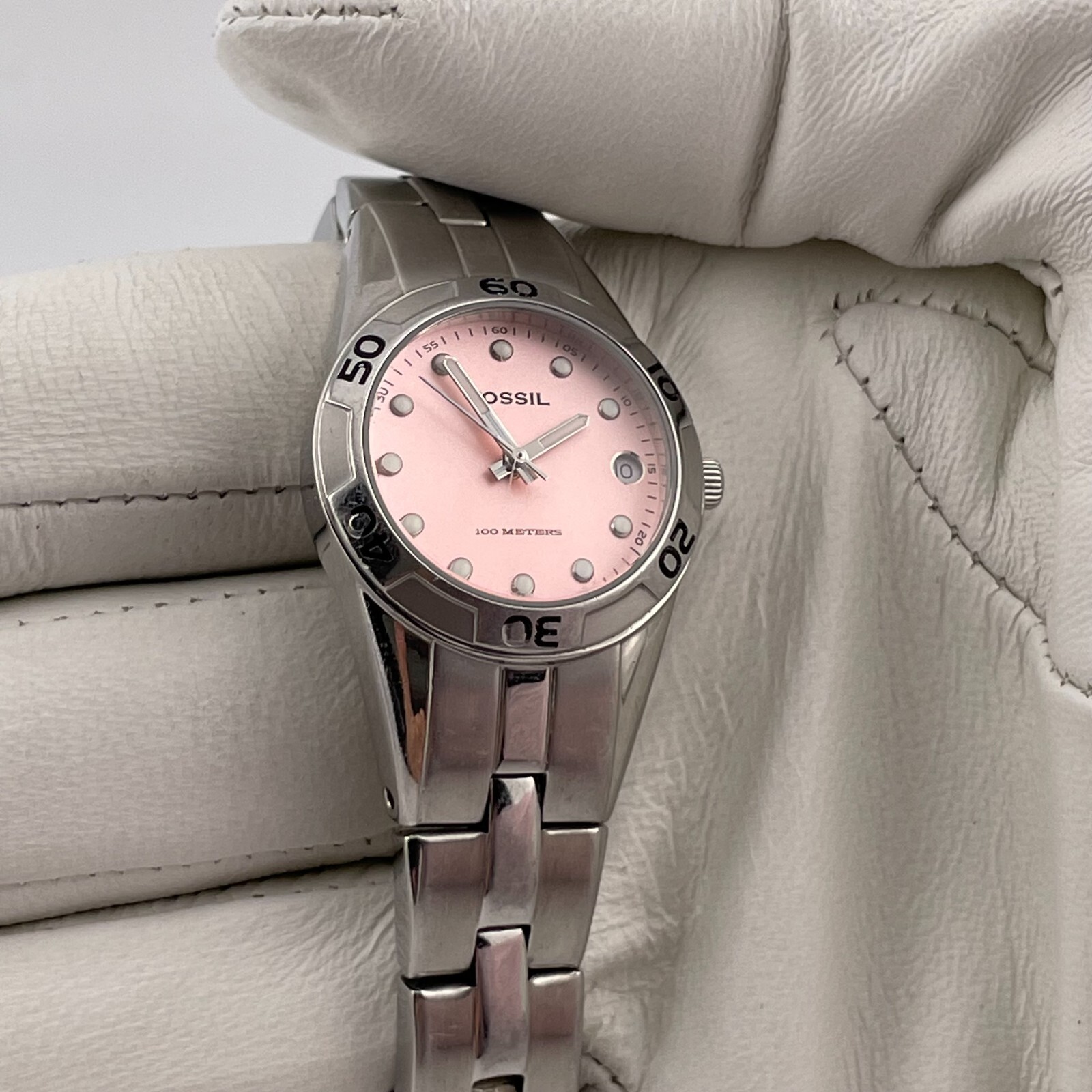 Fossil Blue Watch AM-4123 Womens Date 26mm Case Pink Dial Quartz Three Hands