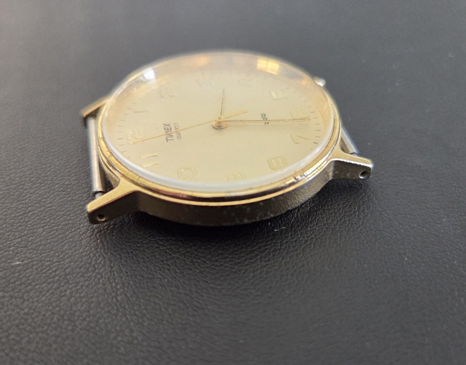 Timex CR 2016 CELL VTG Quartz Gold Toned Wrist Watch SS Back New Battery