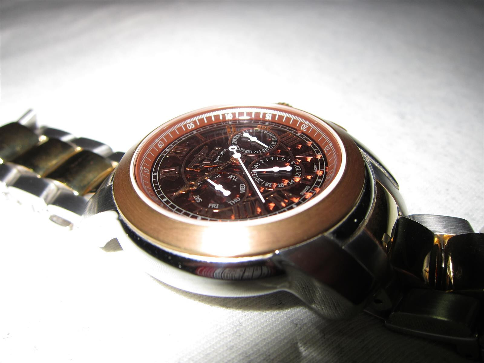 Invicta Men’s Watch Model 4060 Gold/Brown Silver Carbon Fiber Swiss MOVT Quartz