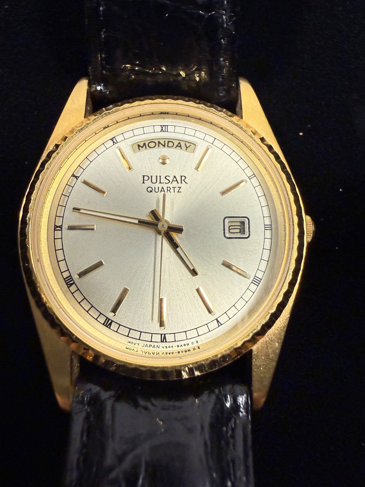 Vintage Pulsar Quartz Day Date Men’s Watch Gold Tone Runs Great
