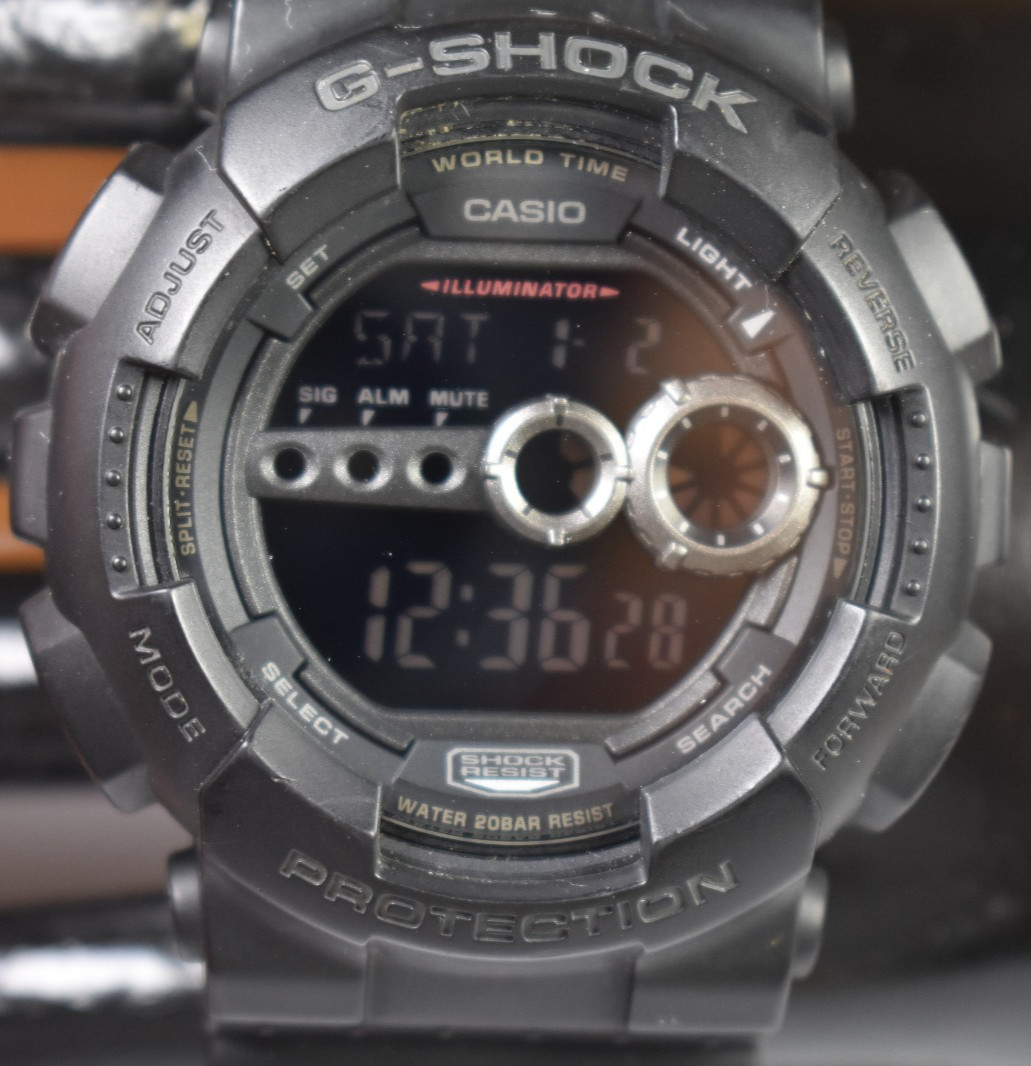 Casio G-Shock GD-100 (3263) Men’s Black Digital Watch NEW BATTERY!