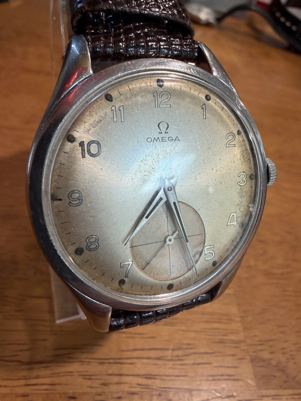 Authentic Omega Big Size 38mm Stainless Steel Cal: 265 Watch Ref 2580-1