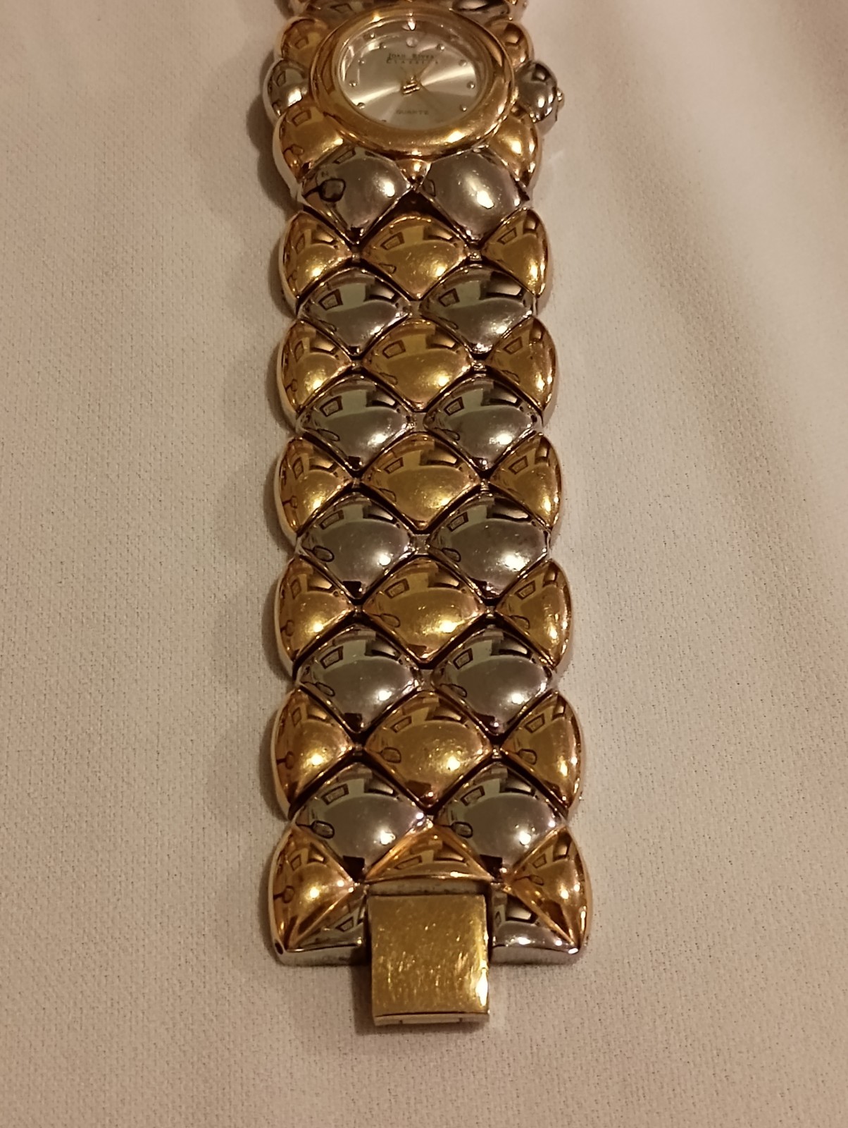 Vintage Joan Rivers Classics Two-toned Wide Band Chunky Quartz Watch! Fabulous!!