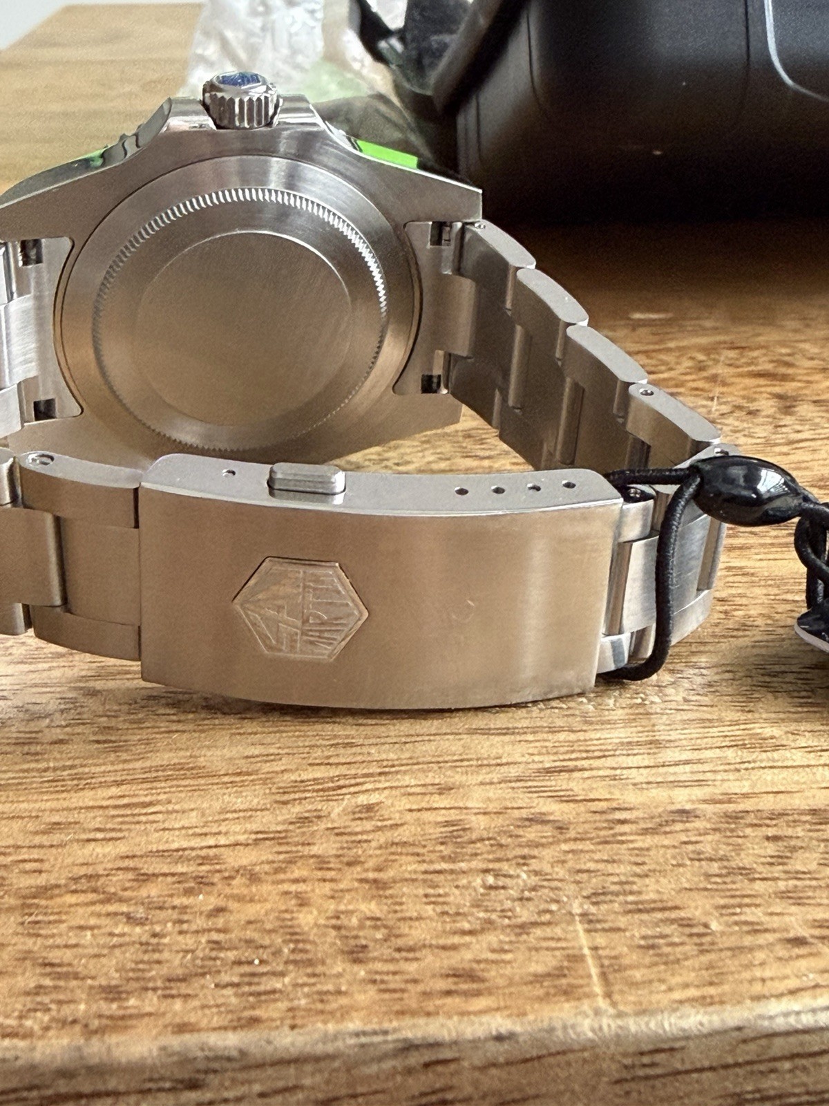 San Martin Automatic Diver Watch 40mm Black Dial Date 200m SS Bracelet .