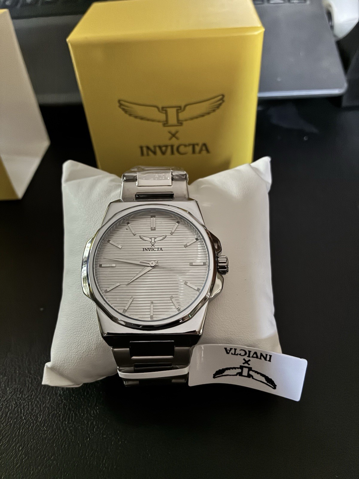 Invicta Specialty I Silver Men’s Model 69969. 44mm Case, Stainless Steel, Quartz