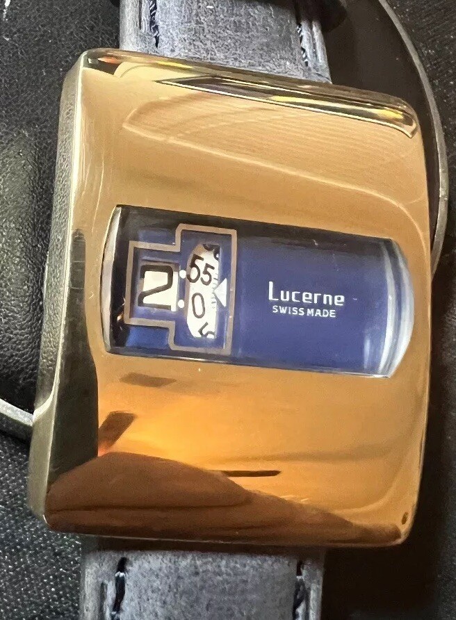 RARE 1970’s LUCERNE JUMP HOUR RETRO FUTURISTIC MEN’S WATCH RUNS 34MM