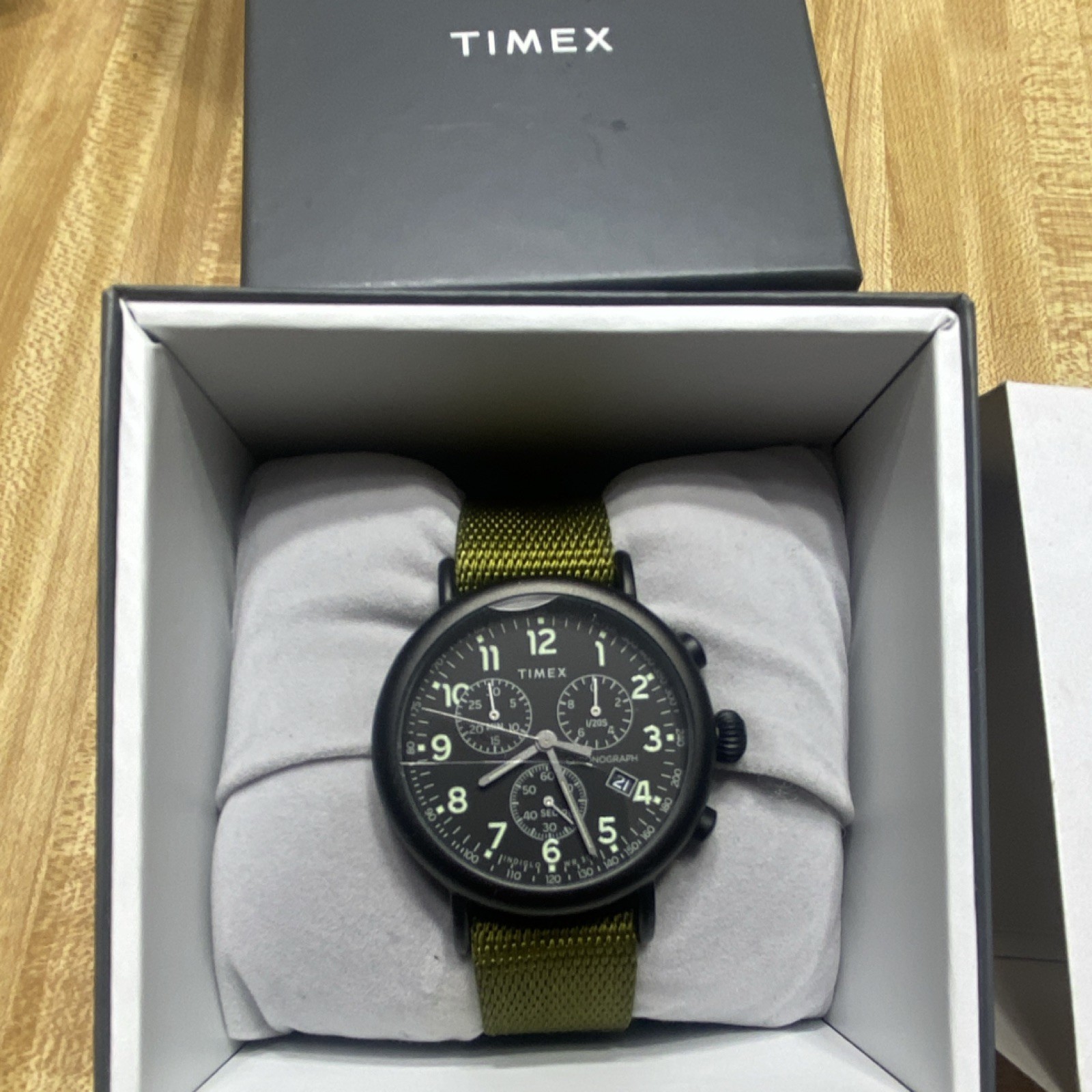 Timex Standard Chronograph Date Quartz 41mm Black Dial Green NATO Strap Box