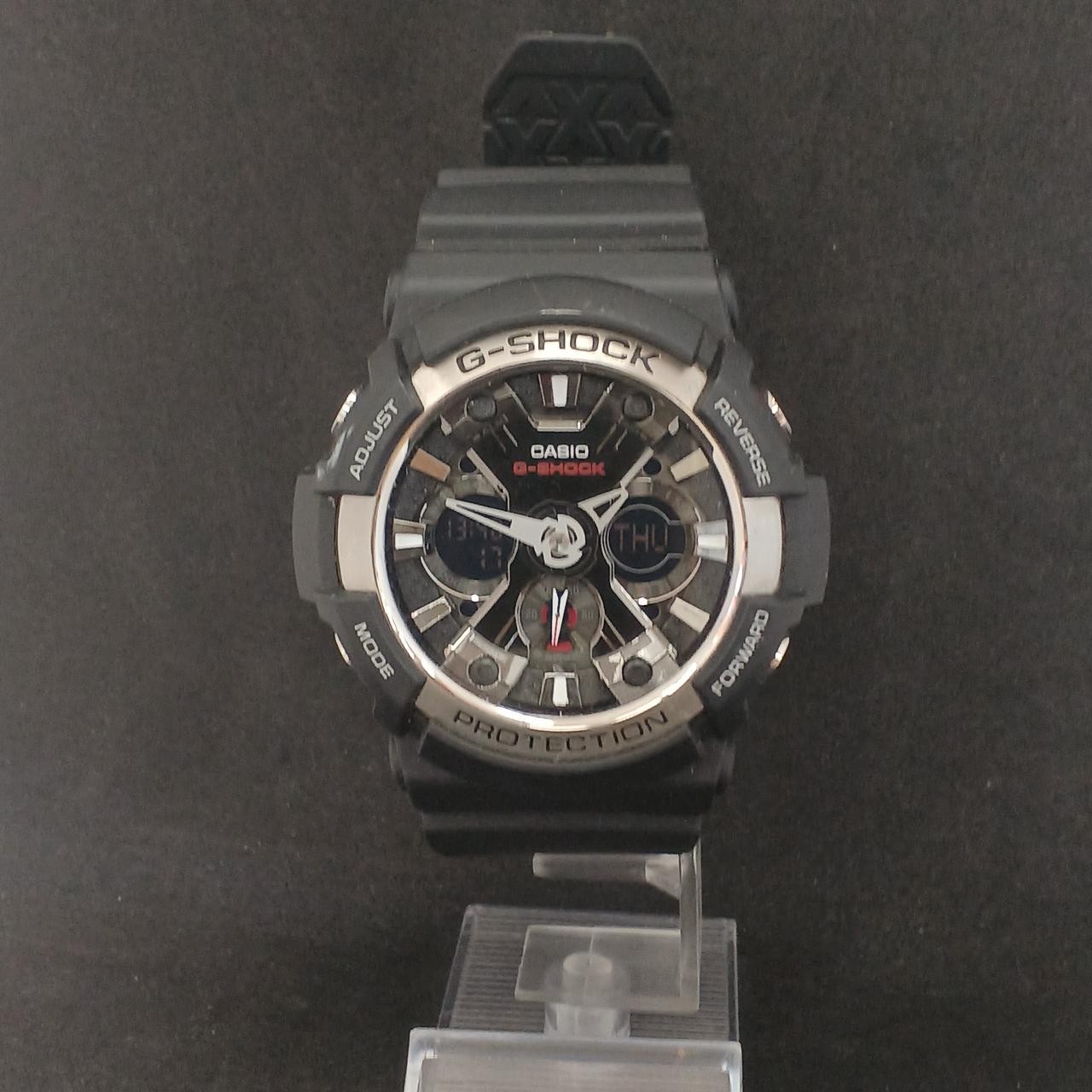 Casio G-Shock GA-200 Quartz Men’s Digital Analog Watch 1-month Warranty