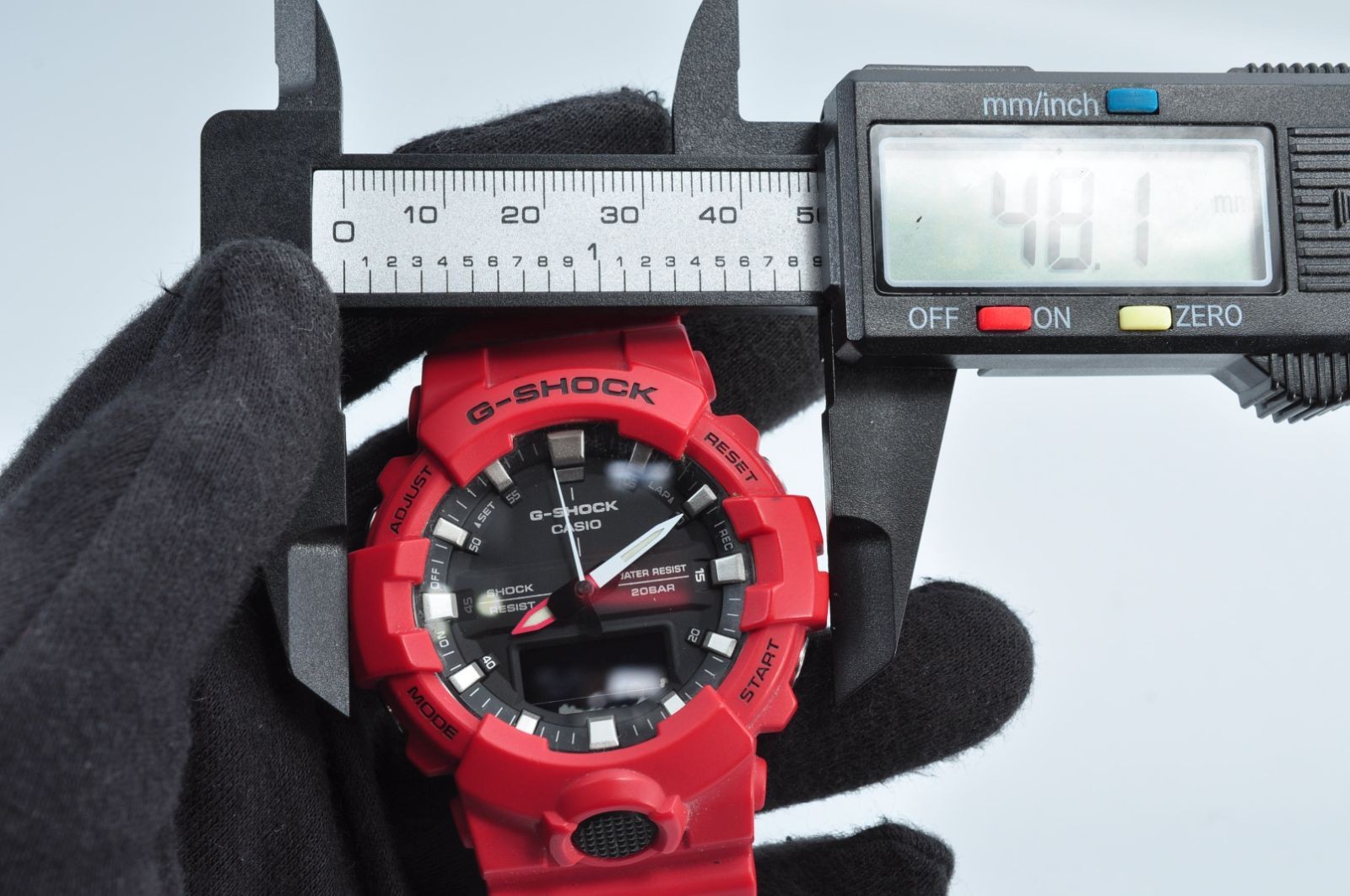CASIO G-SHOCK GA-800 Quartz Wristwatch Resin Case Resin Band Red Men Used