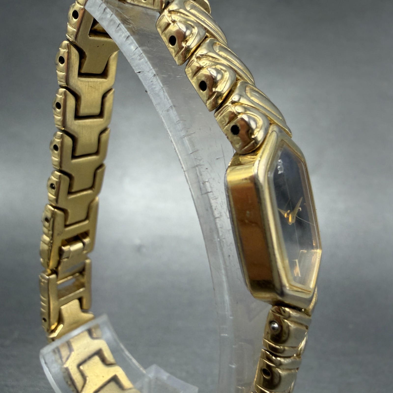 Citizen Elegance Watch Women 14mm Black Dial gold Tone 5421-F42627 New Battery