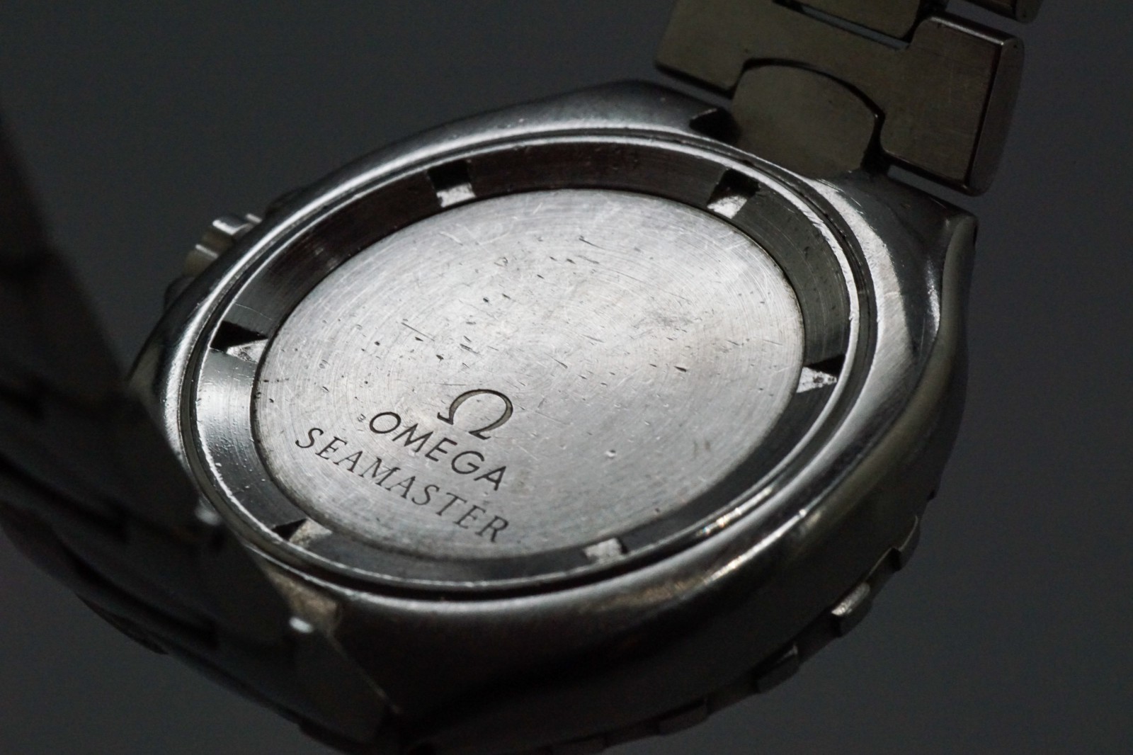 Vintage OMEGA Seamaster Professional 396.1042 Cal.1441 Quartz Men’s Watch 36mm