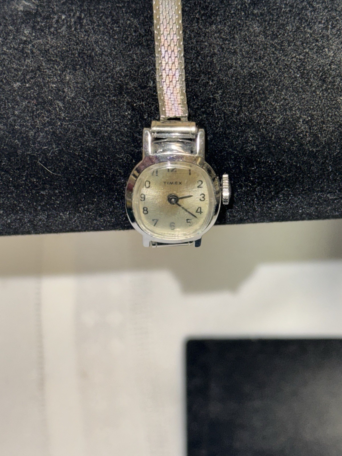 Timex Women’s Silver Tone Oval Analog Dress Watch Metal Bracelet Jewelry Clasp