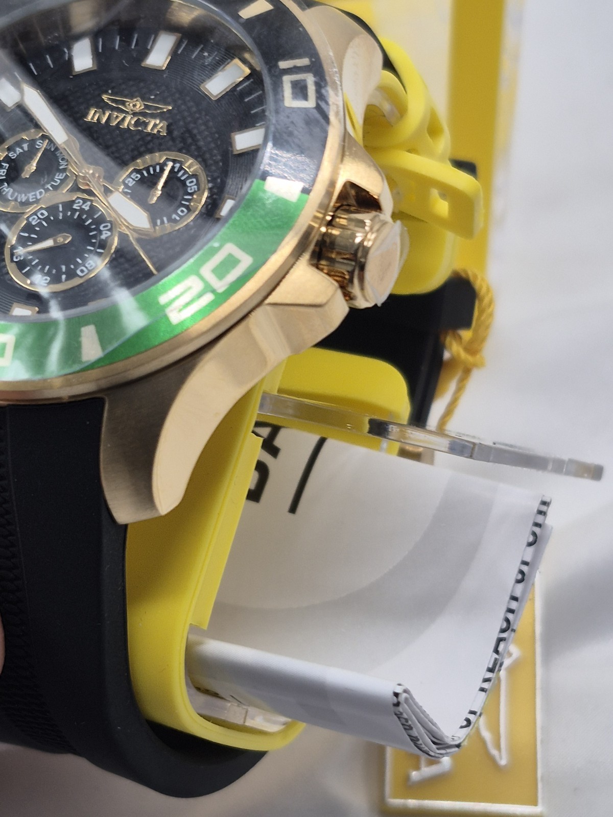 Invicta Men’s Quartz Analog Watch Black Dial Green/Black Bezel Gold Case Box