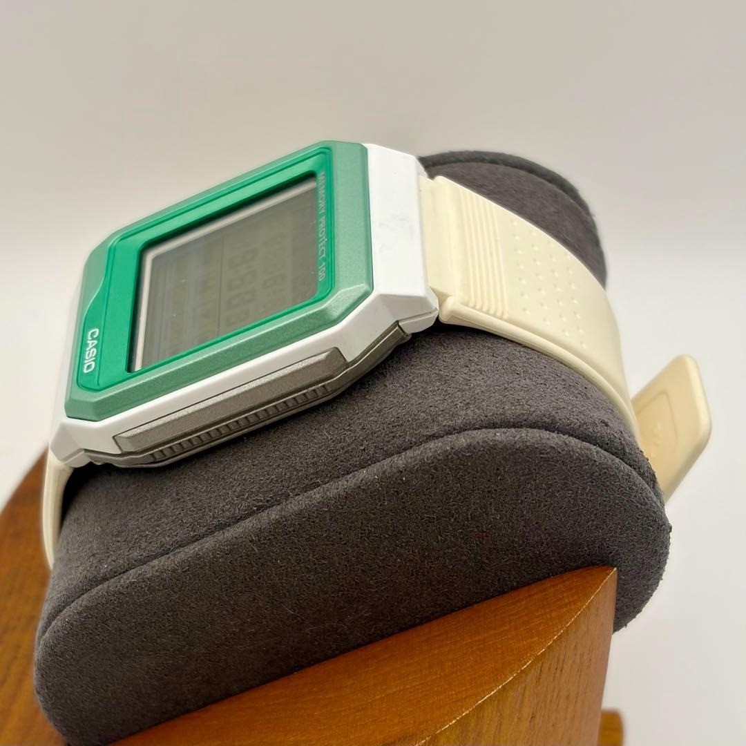 CASIO VDB-101JIM Toy Story Alien Touch Screen Databank Watch Disney Store Rare