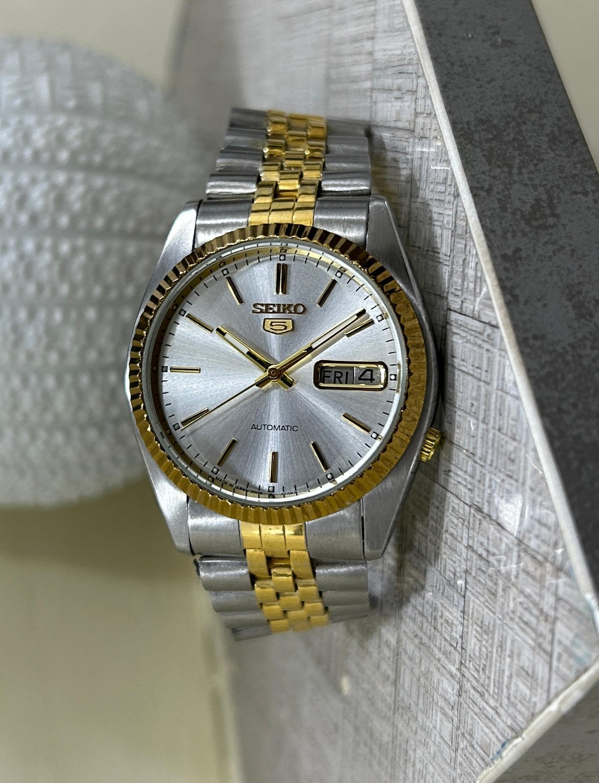 Rare Seiko 5 Automatic 17 jewel Silver Dial(changed) Japan Mens watch 7009-3111