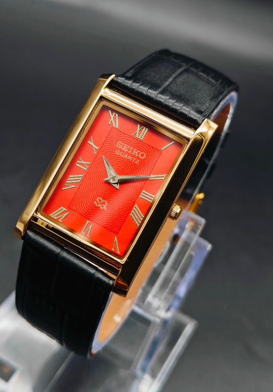 Rare Vintage Seiko Slim Quartz Men’s Wrist Watch