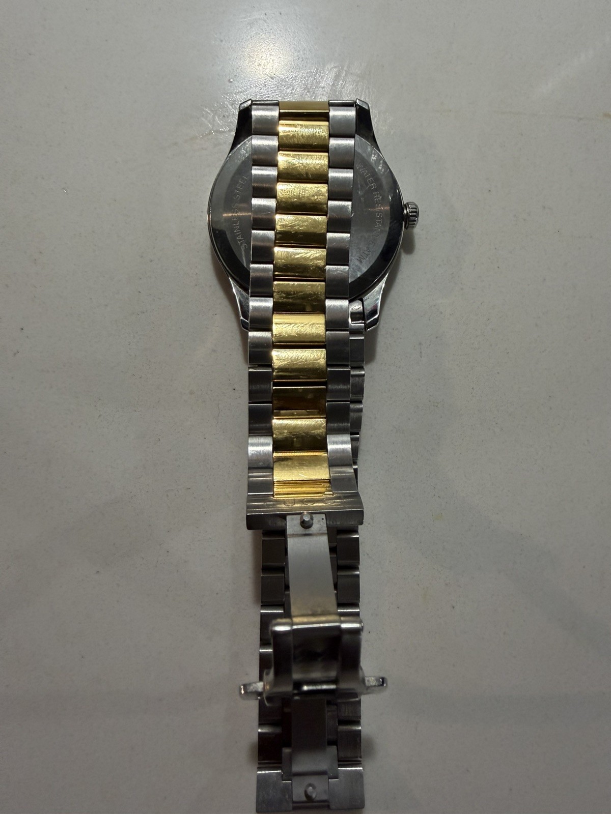 Gucci G-Timeless SWISS Quartz Bee Silver Dial Stainless Steel Watch! No box