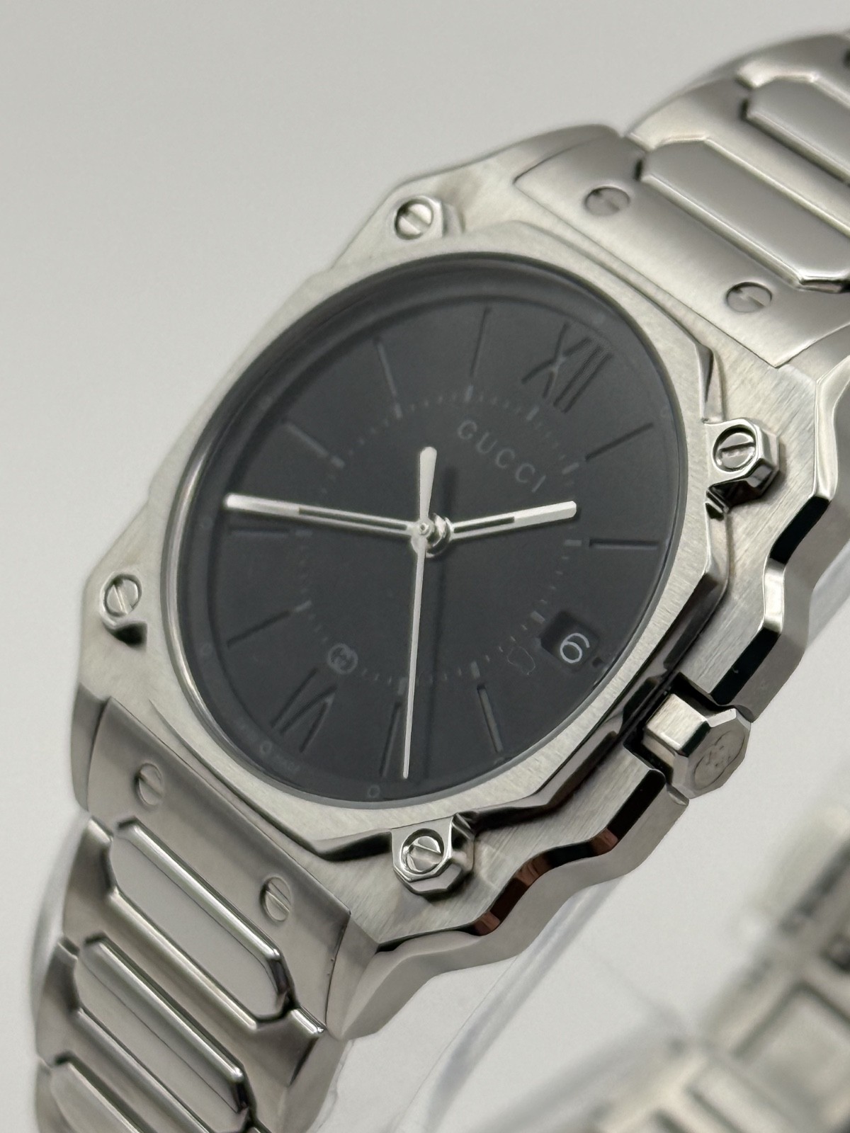 Gucci G-Flat 30mm Black Dial Stainless Steel Bracelet Watch YA166505