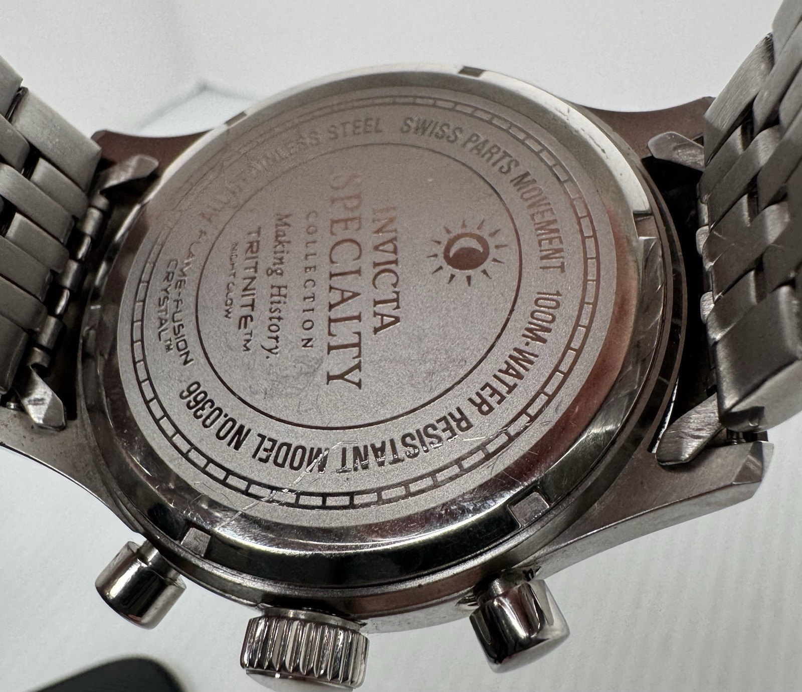 Invicta Specialty Collection 0366 Mens Watch 100 M Flame Fusion Crystal Swiss