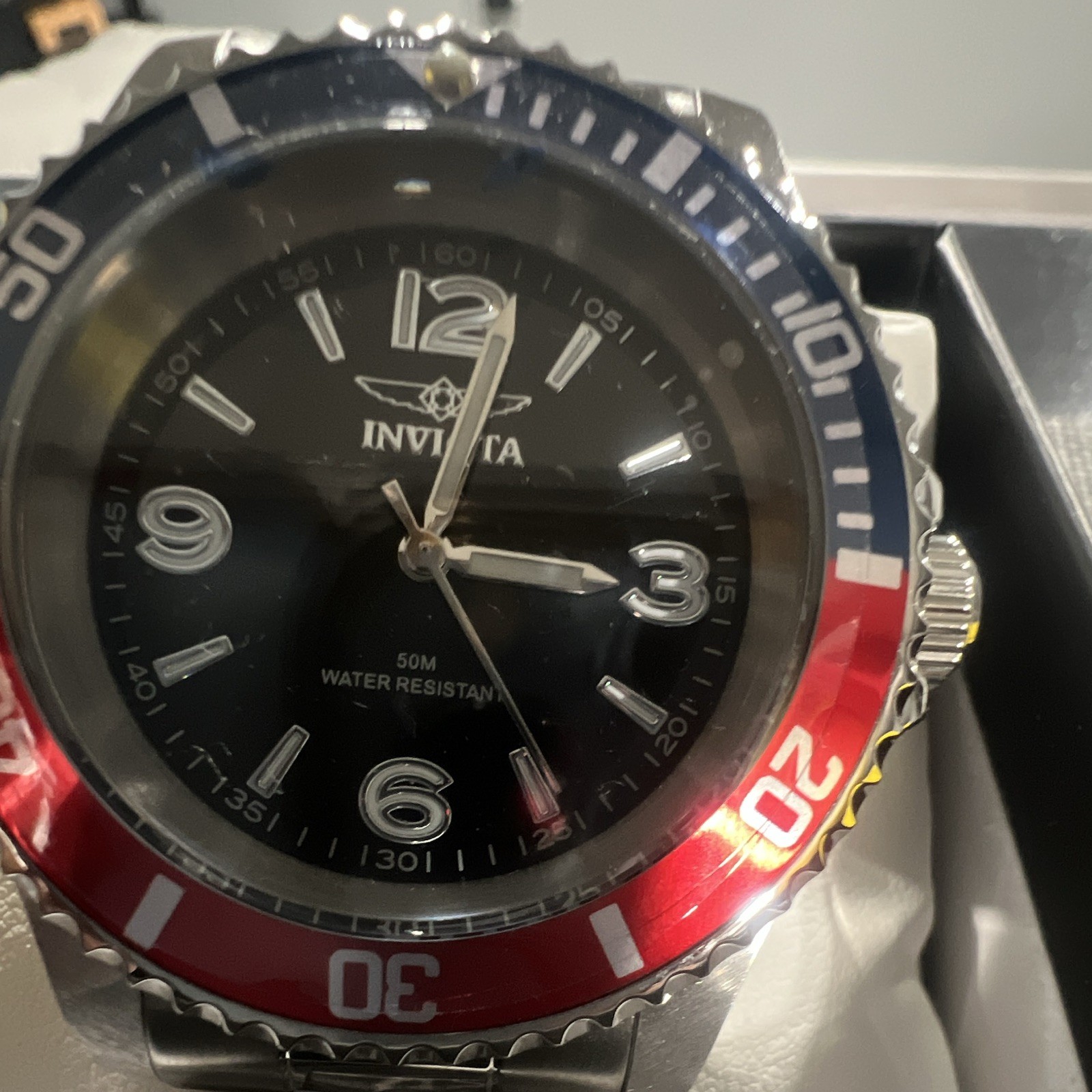 Invicta Diver Quartz 40 MM Black Dial Pepsi Bezel. Specialty Rowan