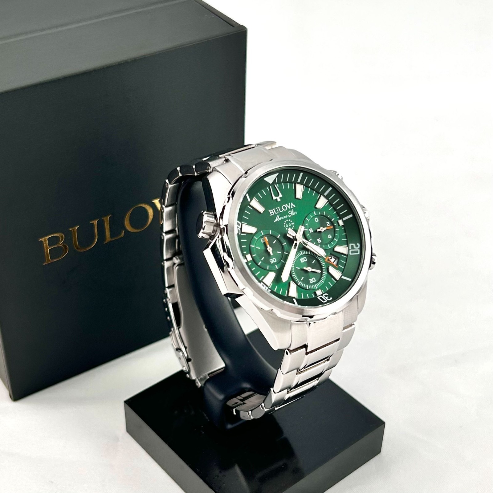 New w/box/Bulova Marine Star 96B396 Green Dial Chronograph Men’s Quartz Watch