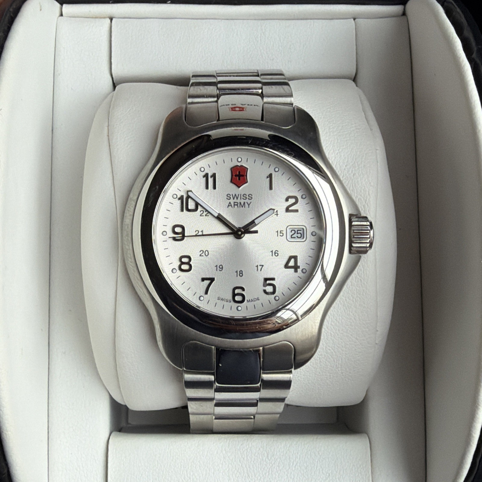 Victorinox Swiss Army Mens Classic OFFICERS 1884 Silver Dial Stainless 42mm READ