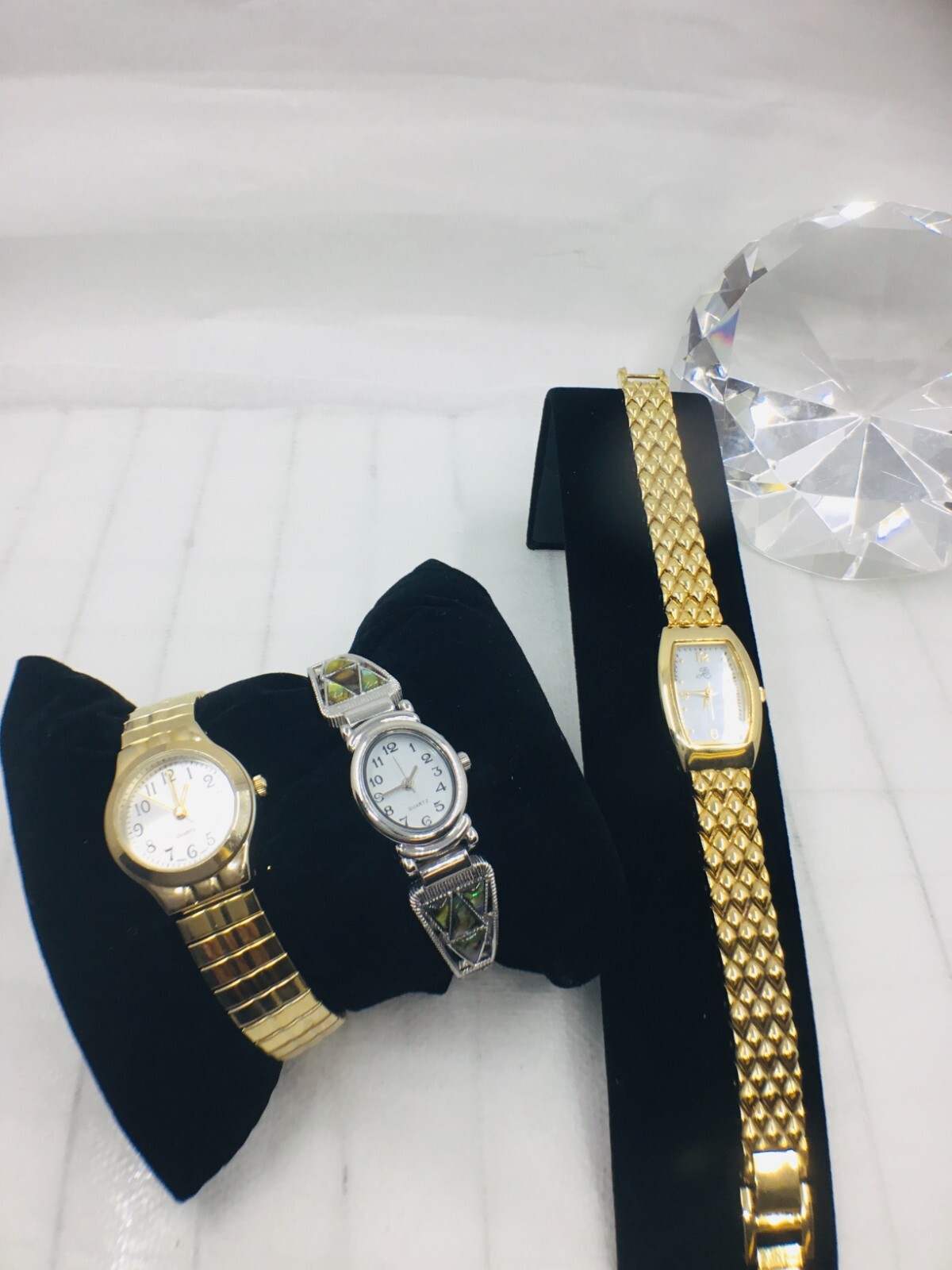 Lot of 3 Vintage Ladies Wristwatches – 2 Expandable & 1 Jewelry Clasp NO BATTERY