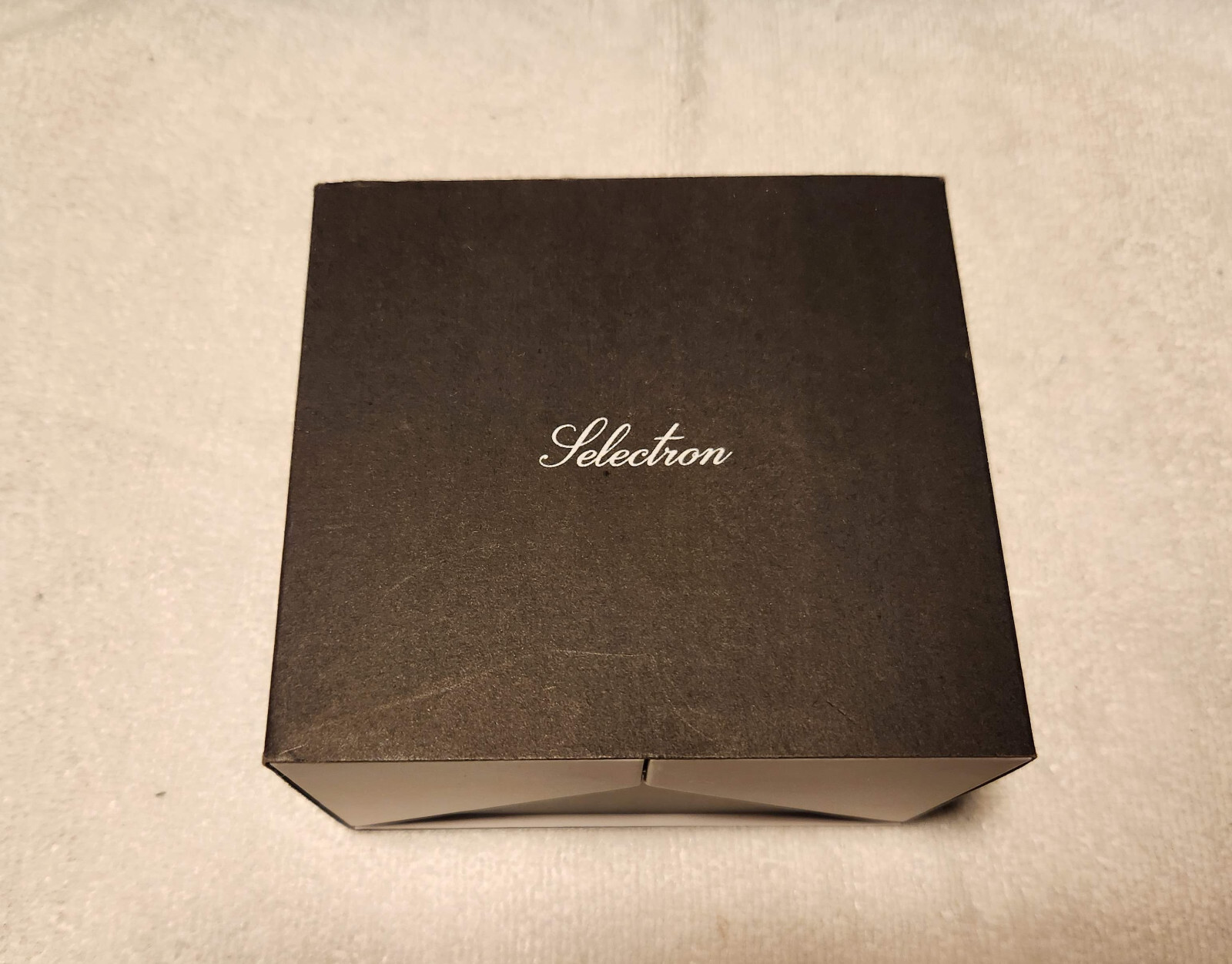 Pre-Owned Selectron Maverick in Navy