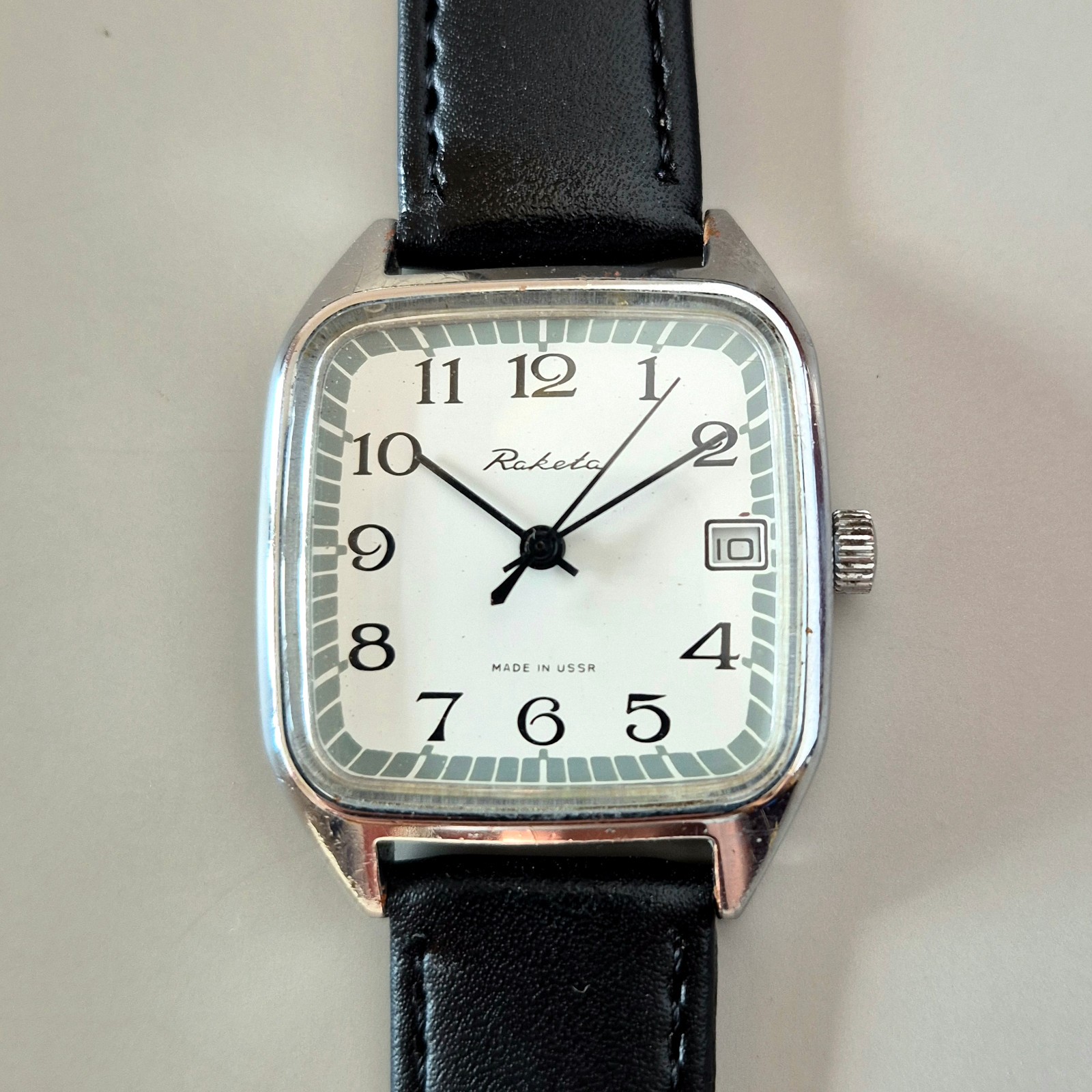 Vintage Raketa 2614.H USSR Mechanical Watch 17 Jewels White Dial Soviet Era