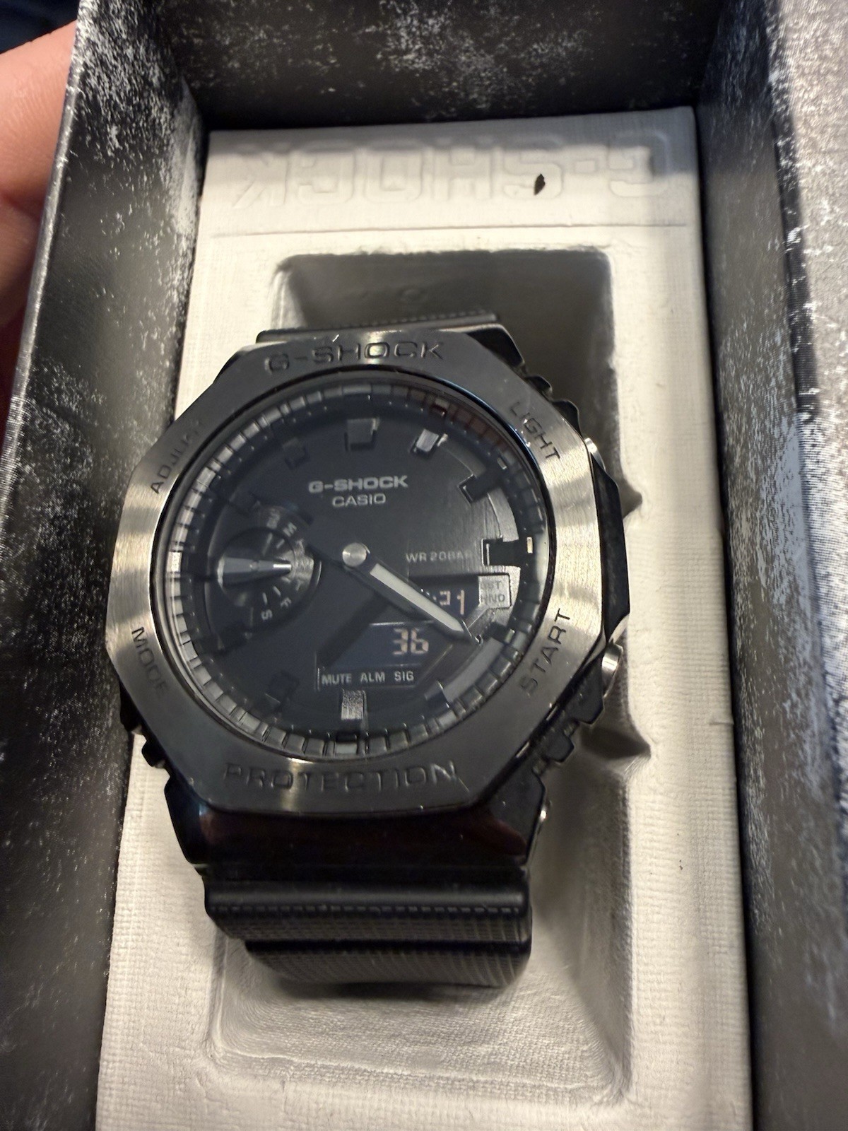Casio G-SHOCK GM-2100BB-1A Men’s Black Analog/Digital Resin 200m Box Manual
