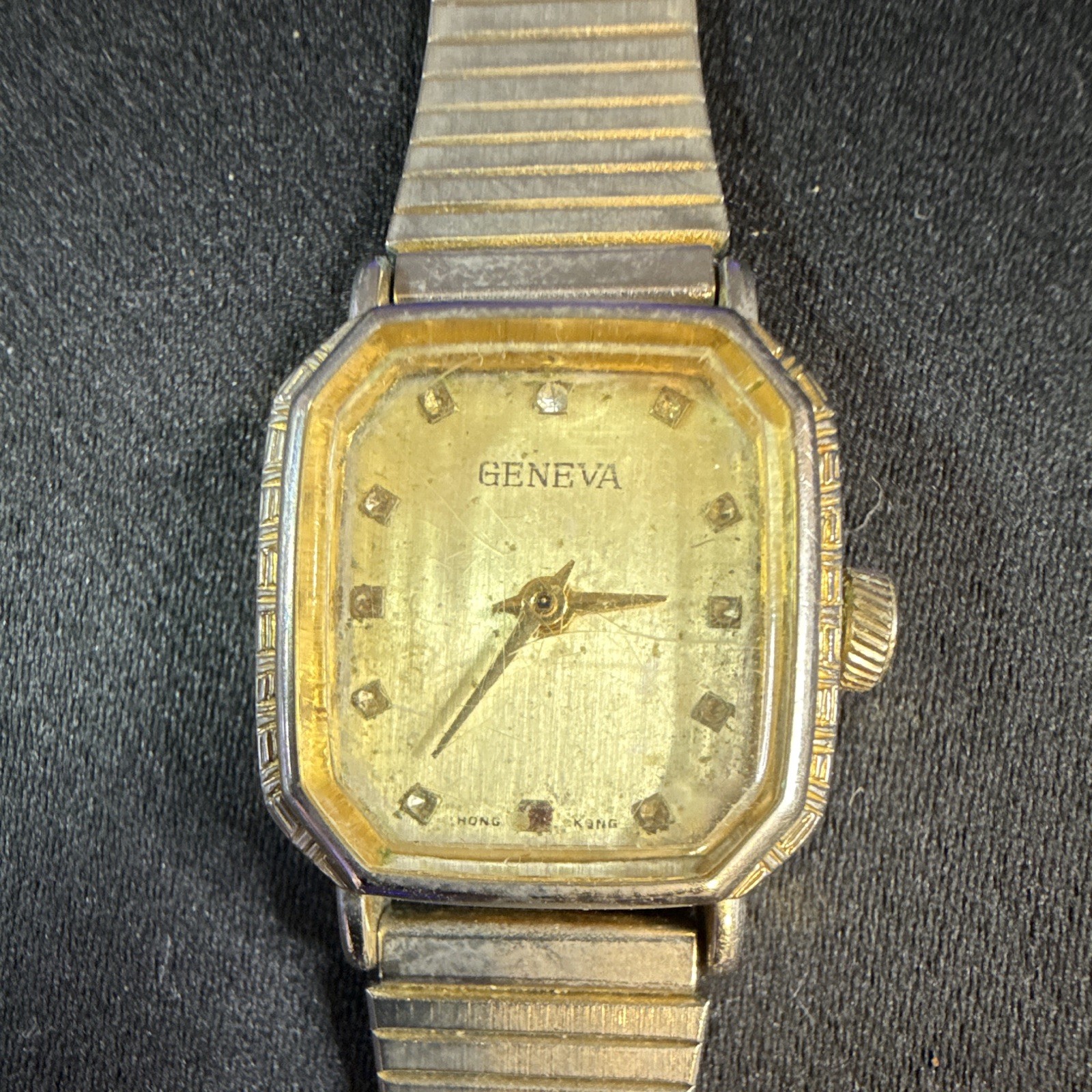 Vintage Geneva Ladies Wind Up Watch Gold Tone Runs & Keeps Time