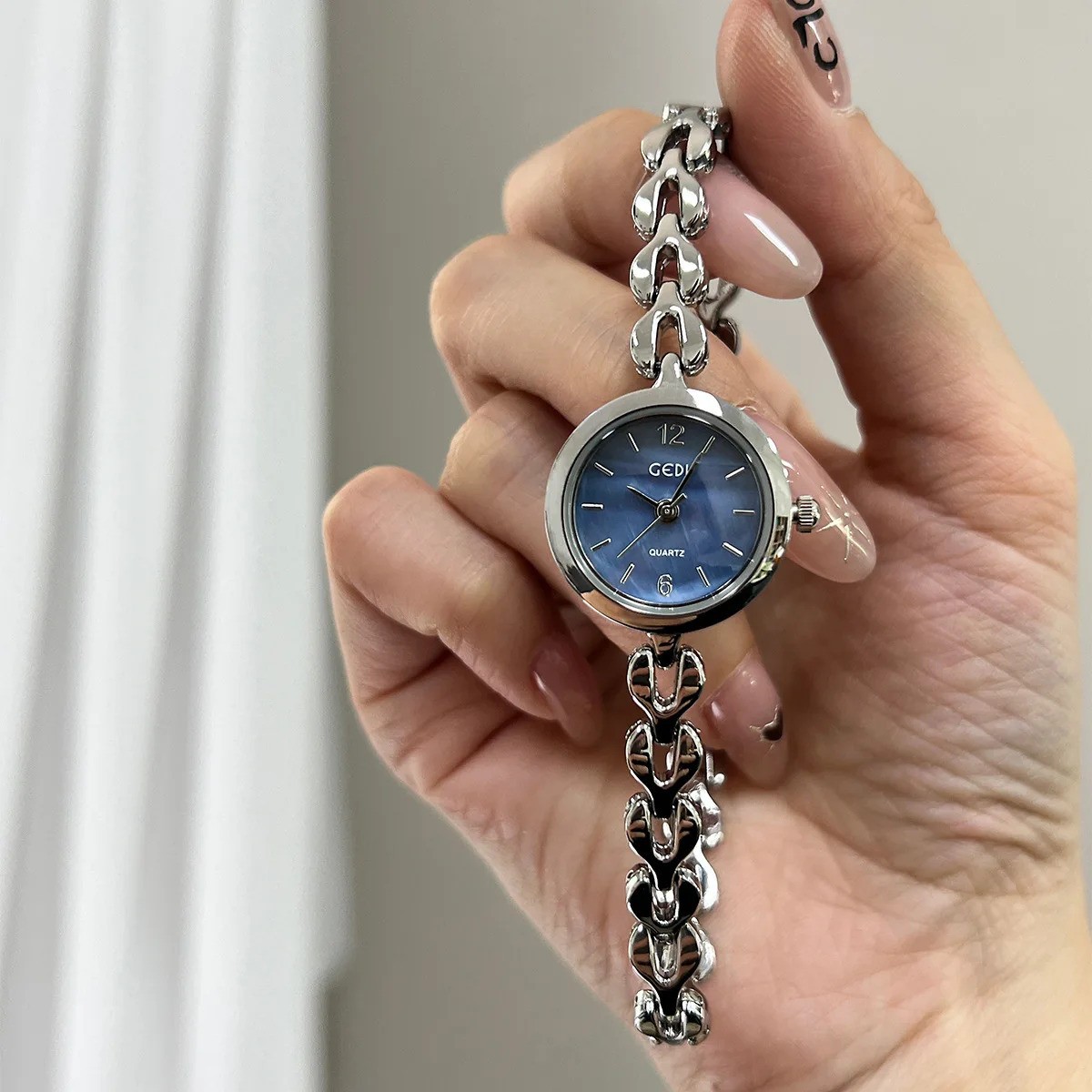 GEDI Women’s Fashion Quartz Watch Luxury Bracelet Dress Watch for Women