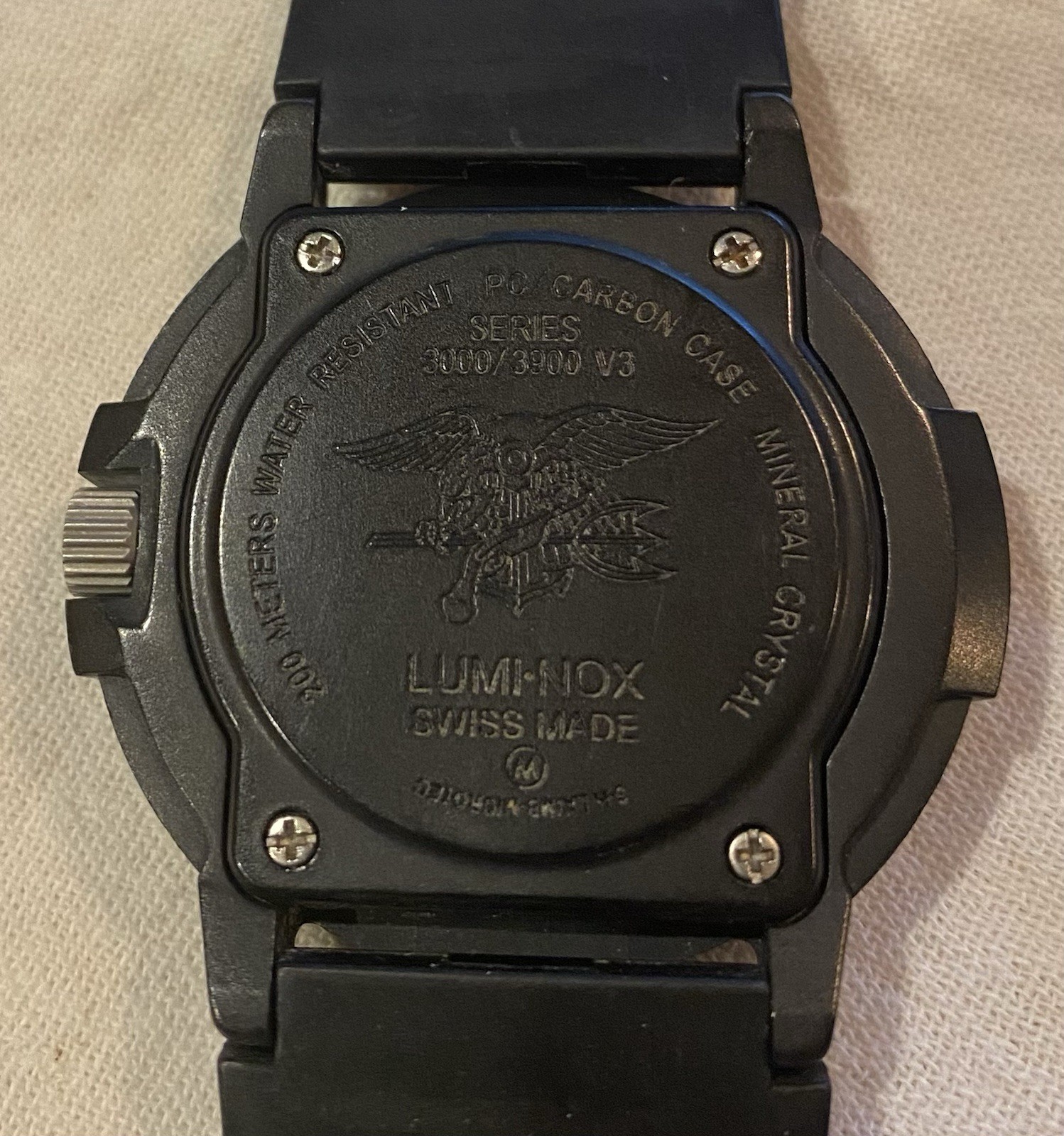 Luminox Original Navy Seal 3000 43mm Yellow Date Dial Mens Watch
