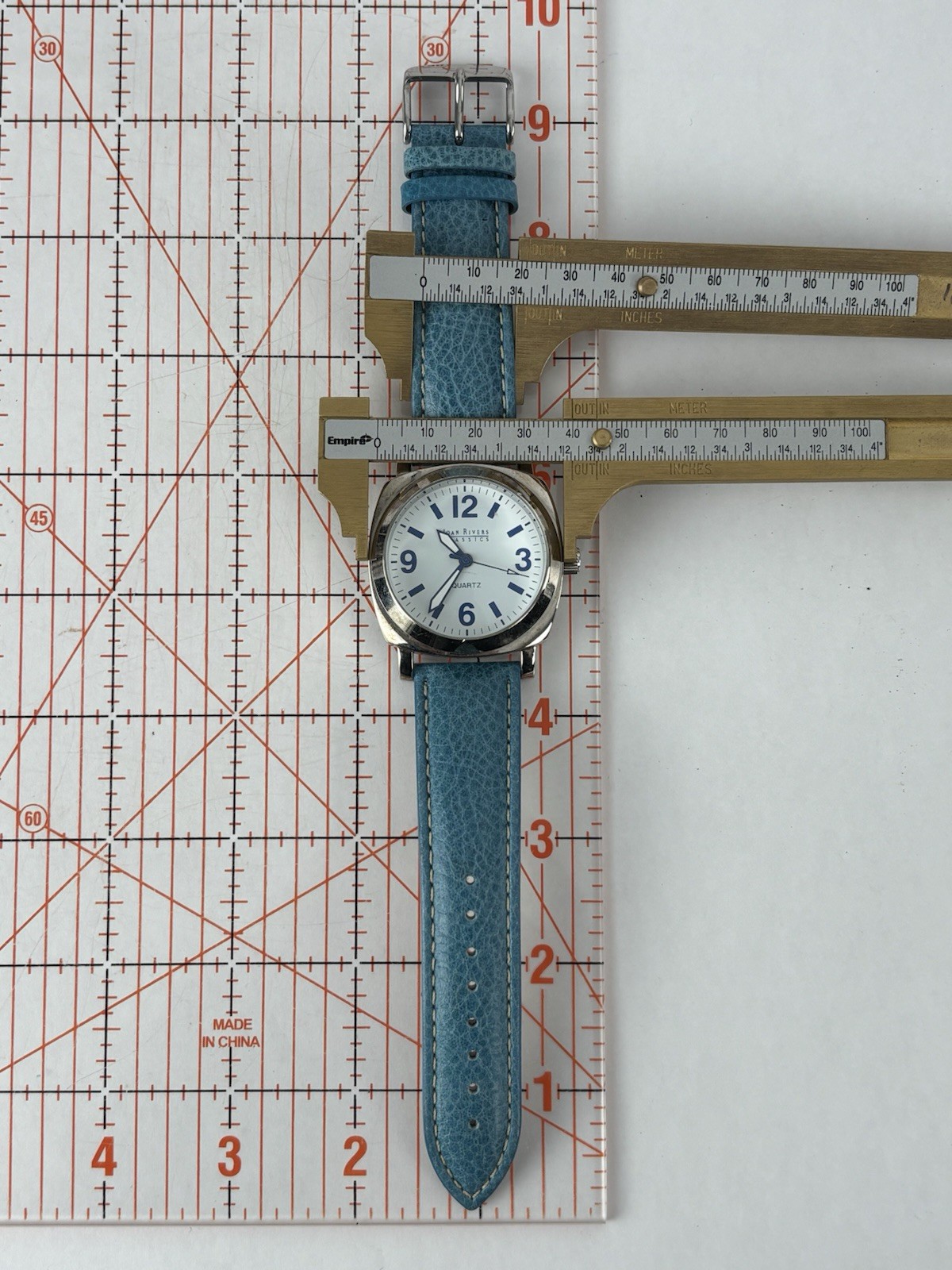 Joan Rivers Classics 40mm Silver Tone Quartz Watch w/Leather Band & New Battery
