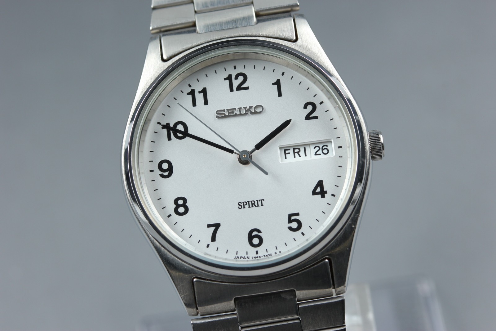 [Near MINT+] Vintage SEIKO Spirit 7N48-7A00 34mm White Dial Quartz Men’s Watch