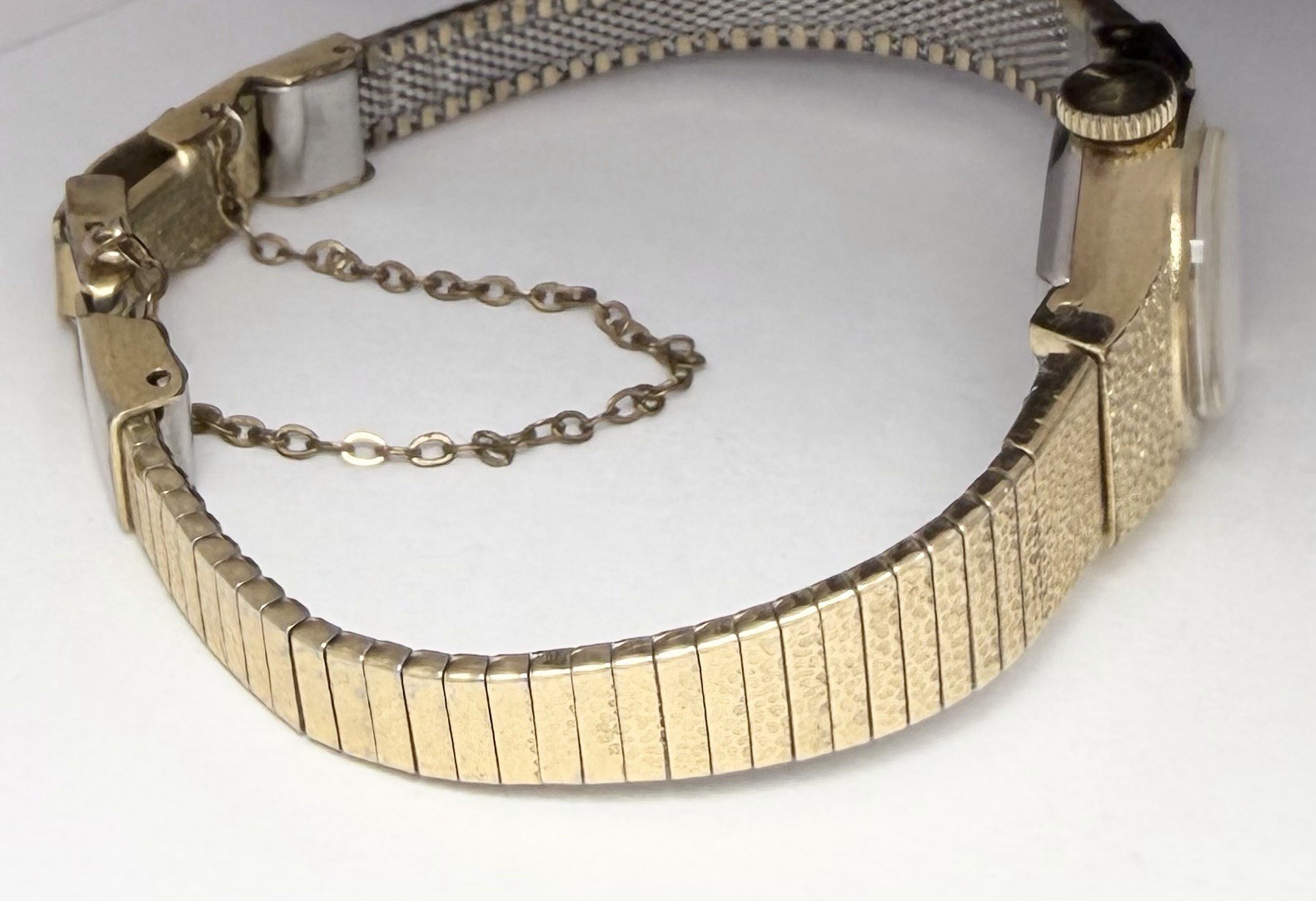 Vintage Seiko Womens Watch 16mm Champagne Dial Gold Tone Manual 11-0459 6”
