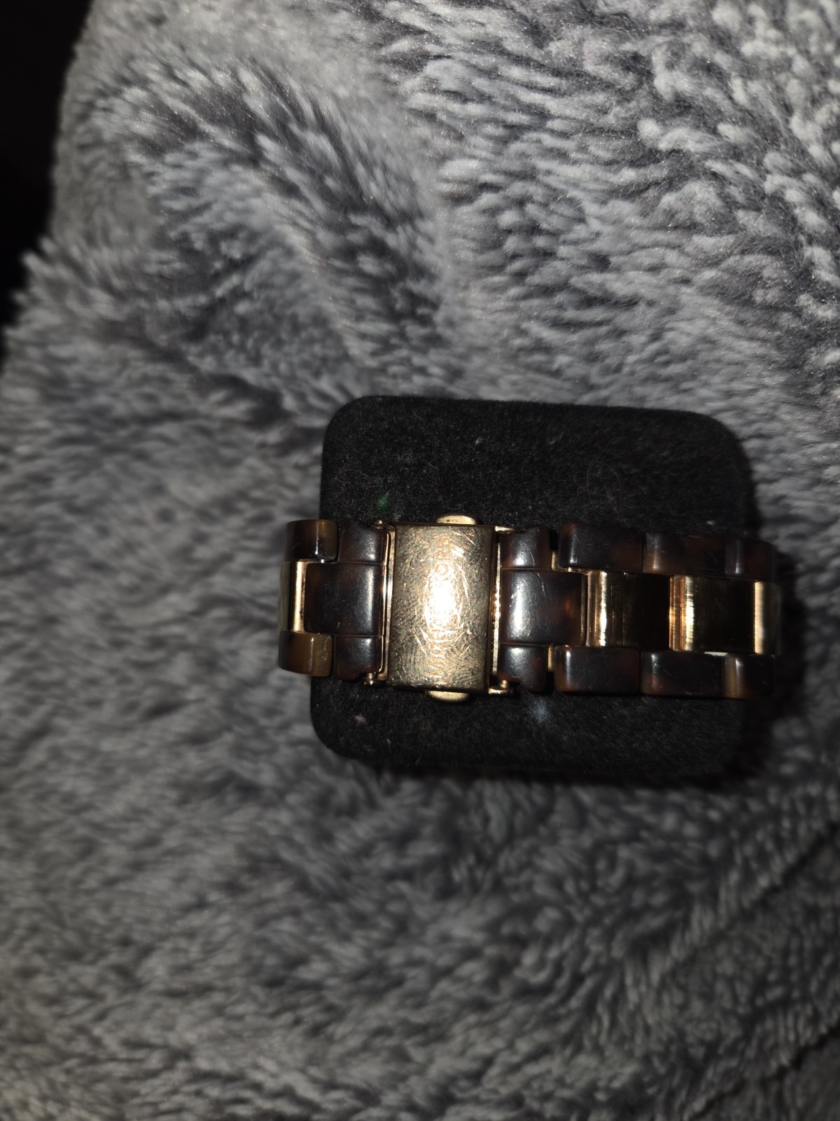 Michael Kors Women’s Analog Chronograph Date Resin Brown/Gold Bracelet Watch