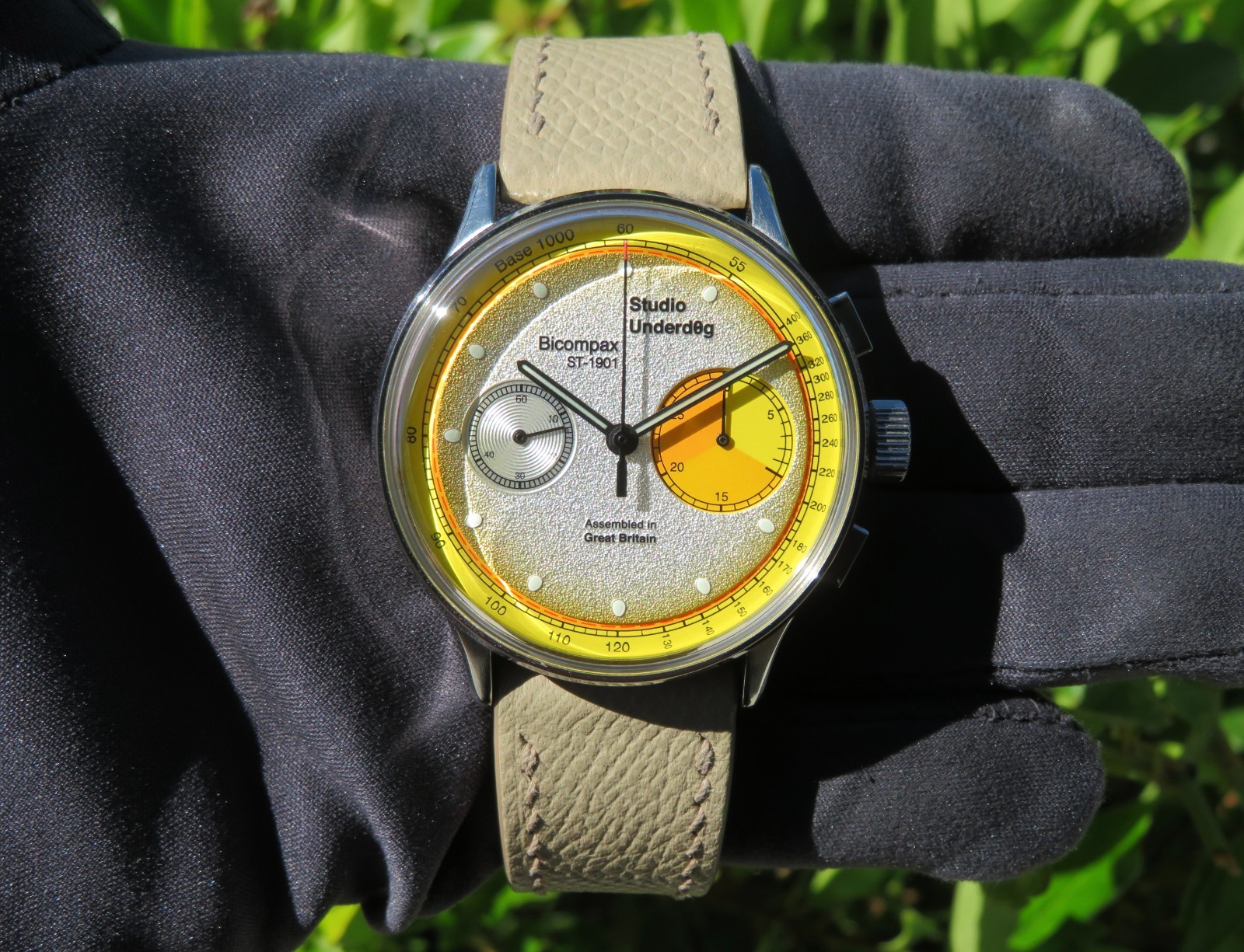 Wristcheck x Studio Underd0g Fried Egg 01FEBE LTD Men’s 39mm Wristwatch
